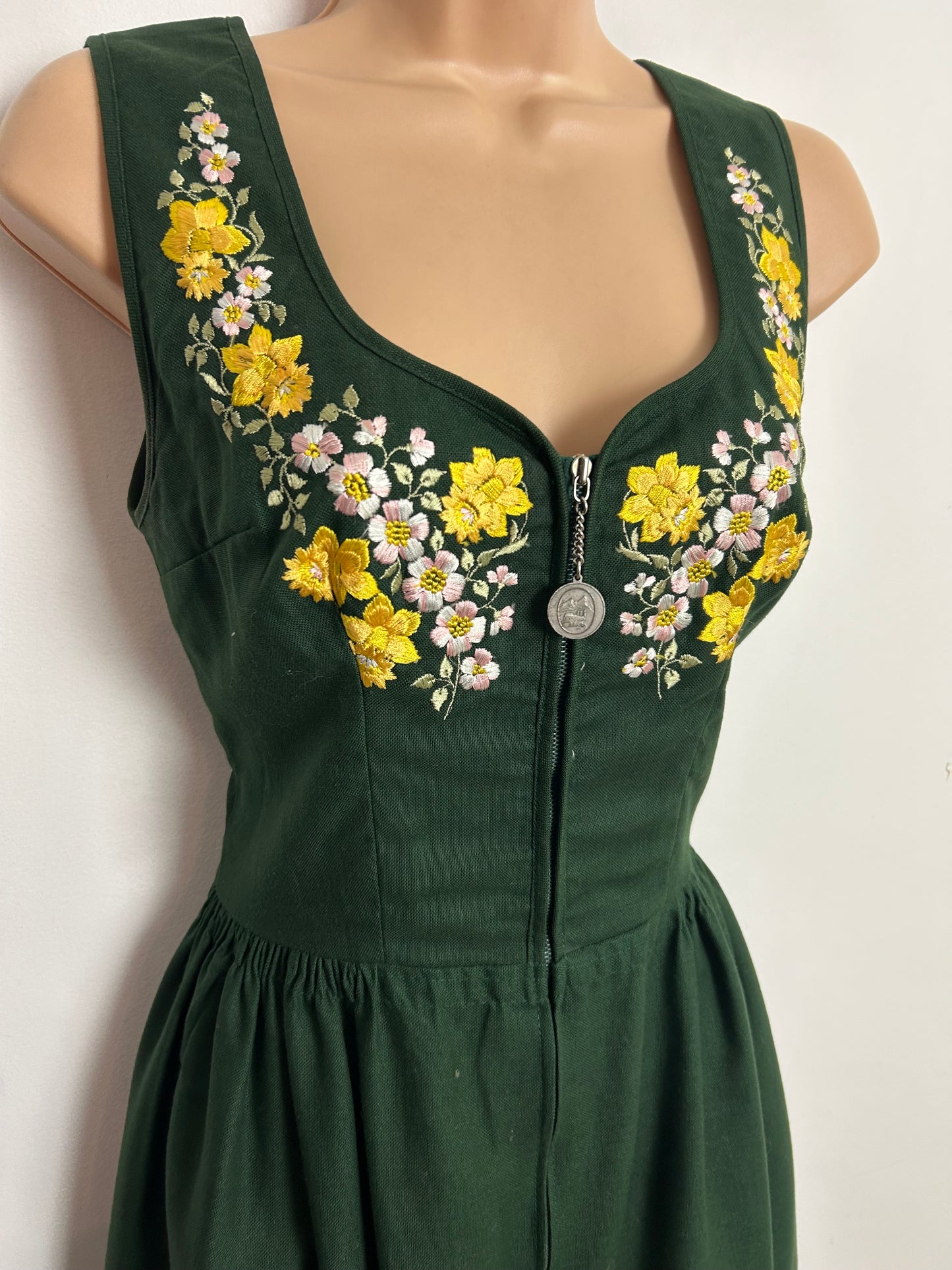 Vintage 1950s Gertr. Jacob UK Size 6 Green & Yellow Embroidered Traditional Austrian Dirndl Dress With Removable Apron