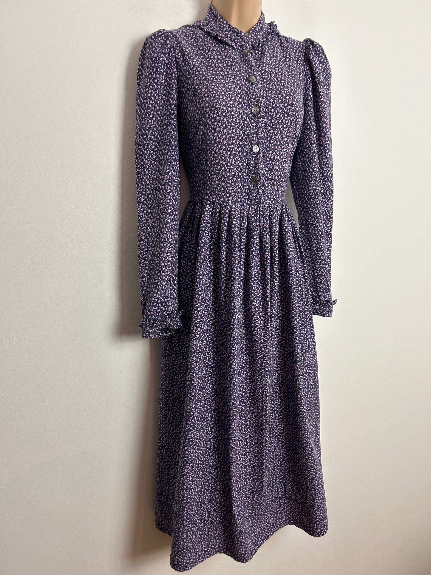 Vintage 1980s LAURA ASHLEY UK Size 8 (UK Size 12 On Label) Purple & Pink Floral Print Cotton Cottage Core Dress 8