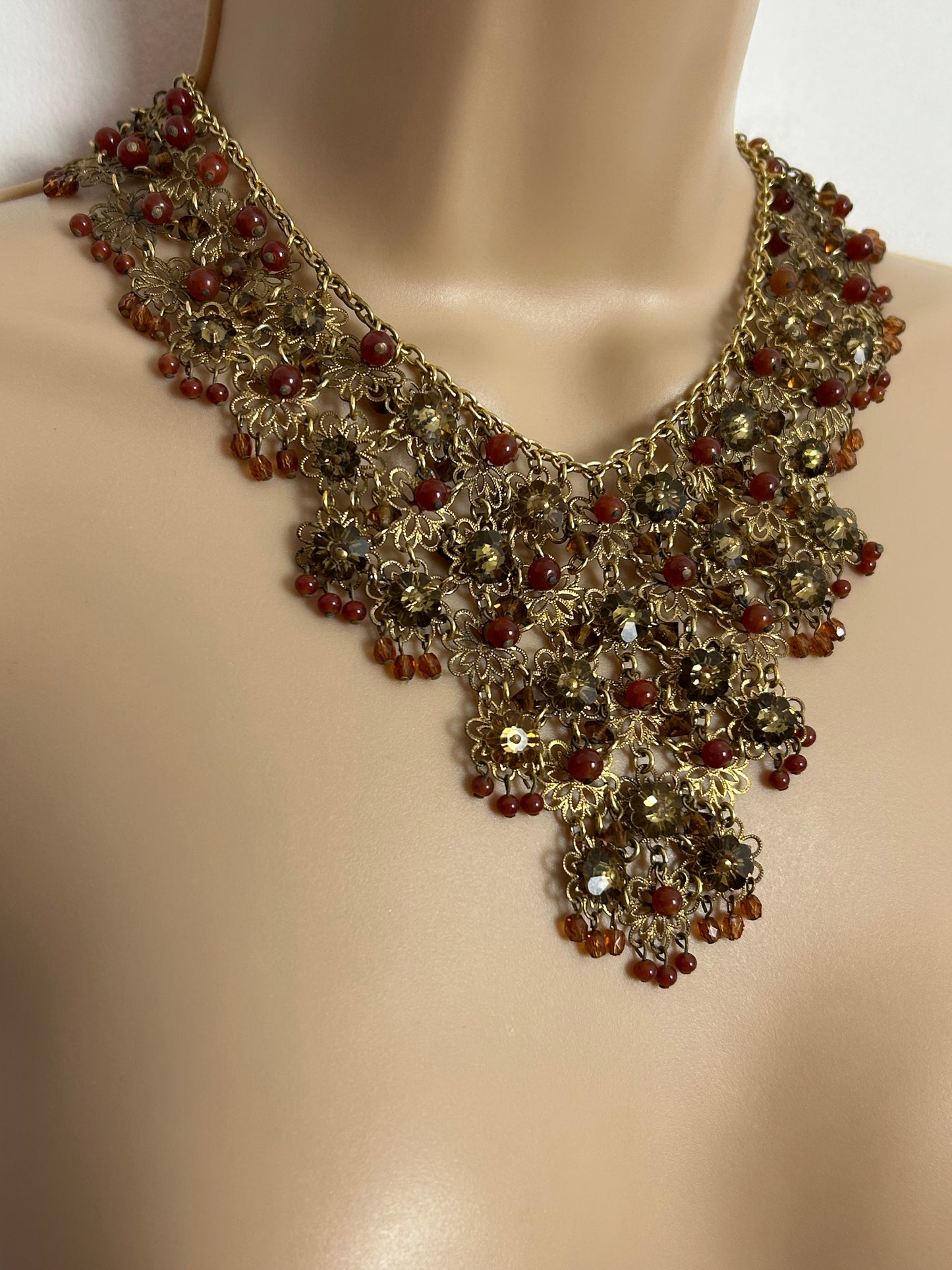 Vintage 1960s Exquisite Gold Tone Floral Lace Effect Glass Tone & Red Bead Statement Choker Necklace