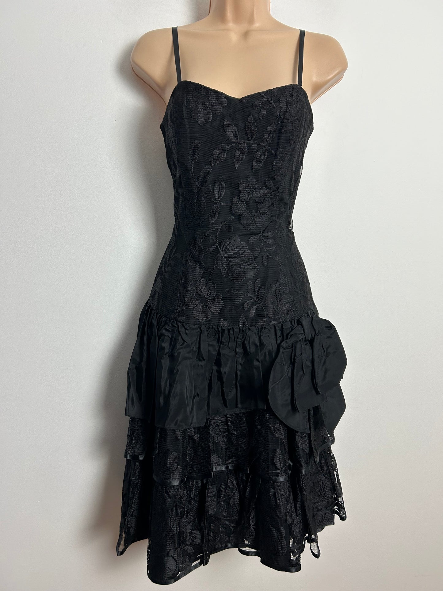 Vintage Early 1980s ANNE GREEN UK Size 8 Black Lace Layered Ra Ra Corsage Detail Party Cocktail Dress