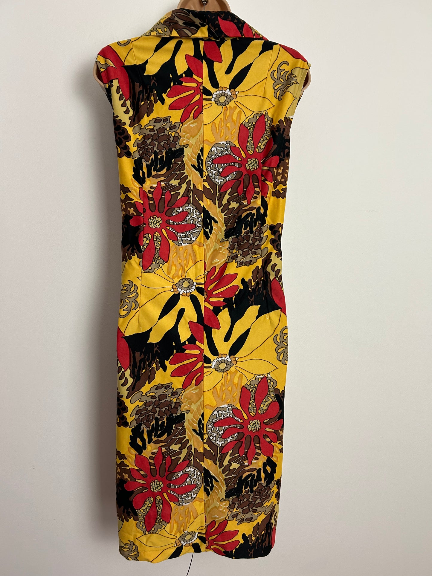 Vintage 1970s Size 14 Yellow Red & Brown Tones Bold Floral Print Sleeveless Mod Shift Dress