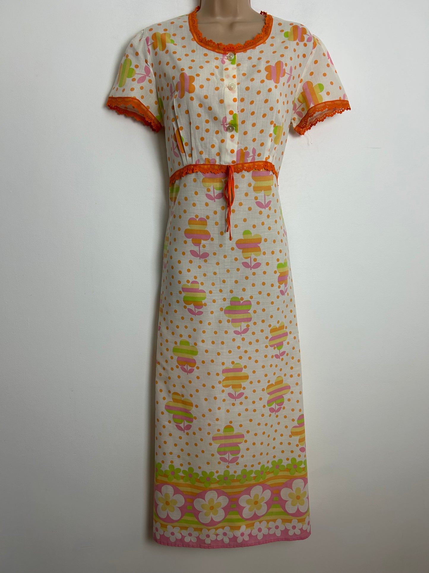 Vintage 1970s C&A Size 12 White Orange Green Pink & Yellow Polka Dot & Floral Print Cotton Mix Nightdress