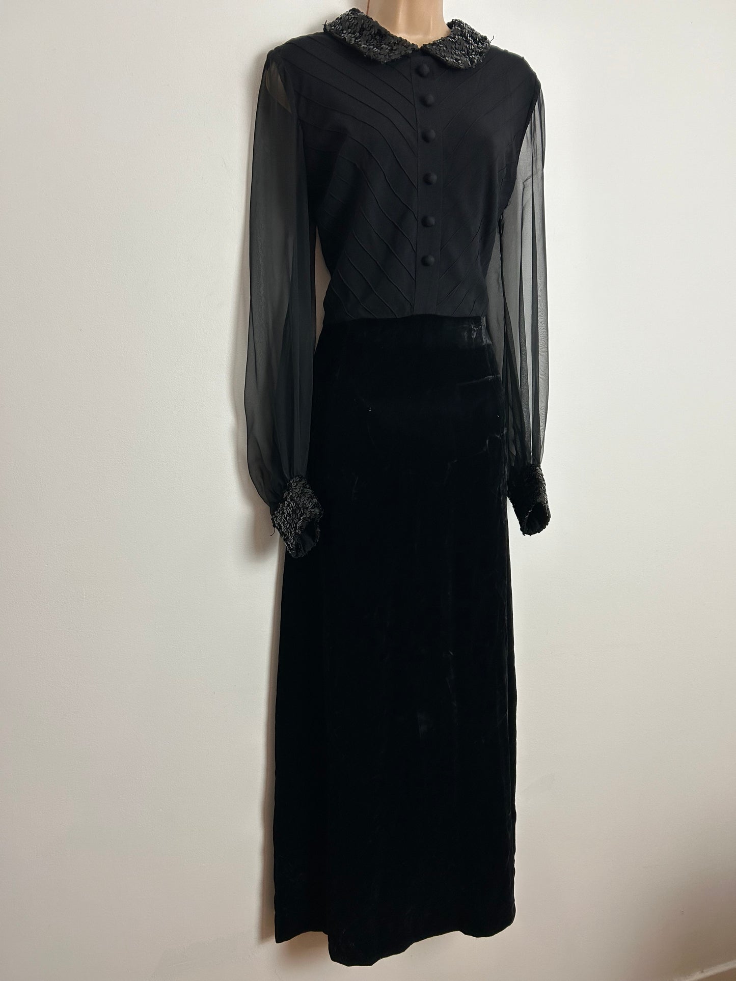 Vintage Early 1970s PETER BARRON UK Size 12 Black Velvet Rayon & Chiffon Sequin Collar & Cuffs Occasion Maxi Dress