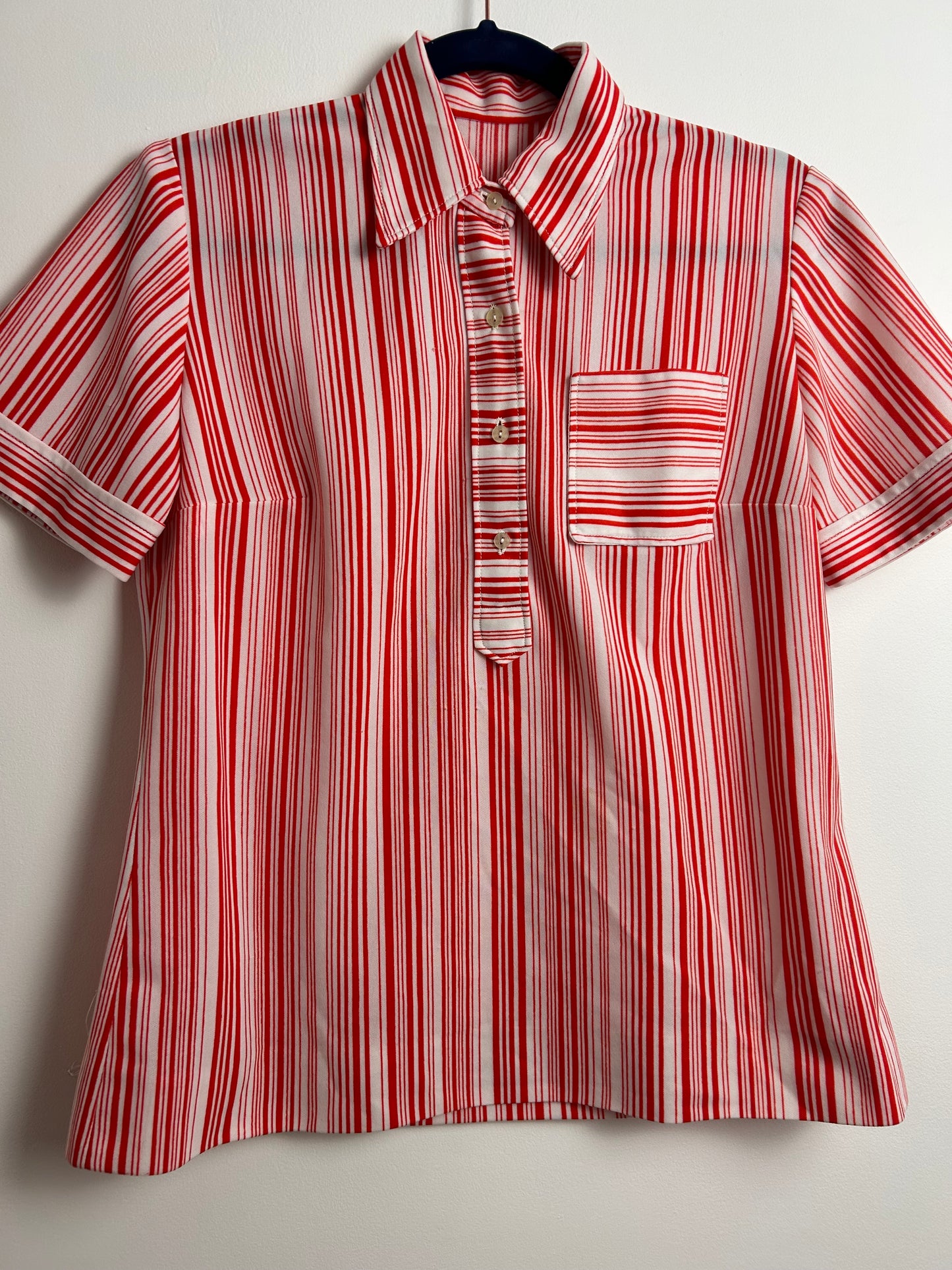 Vintage 1970s Size 14 Red & White Stripe Print Short Sleeve Pocket Detail Shirt