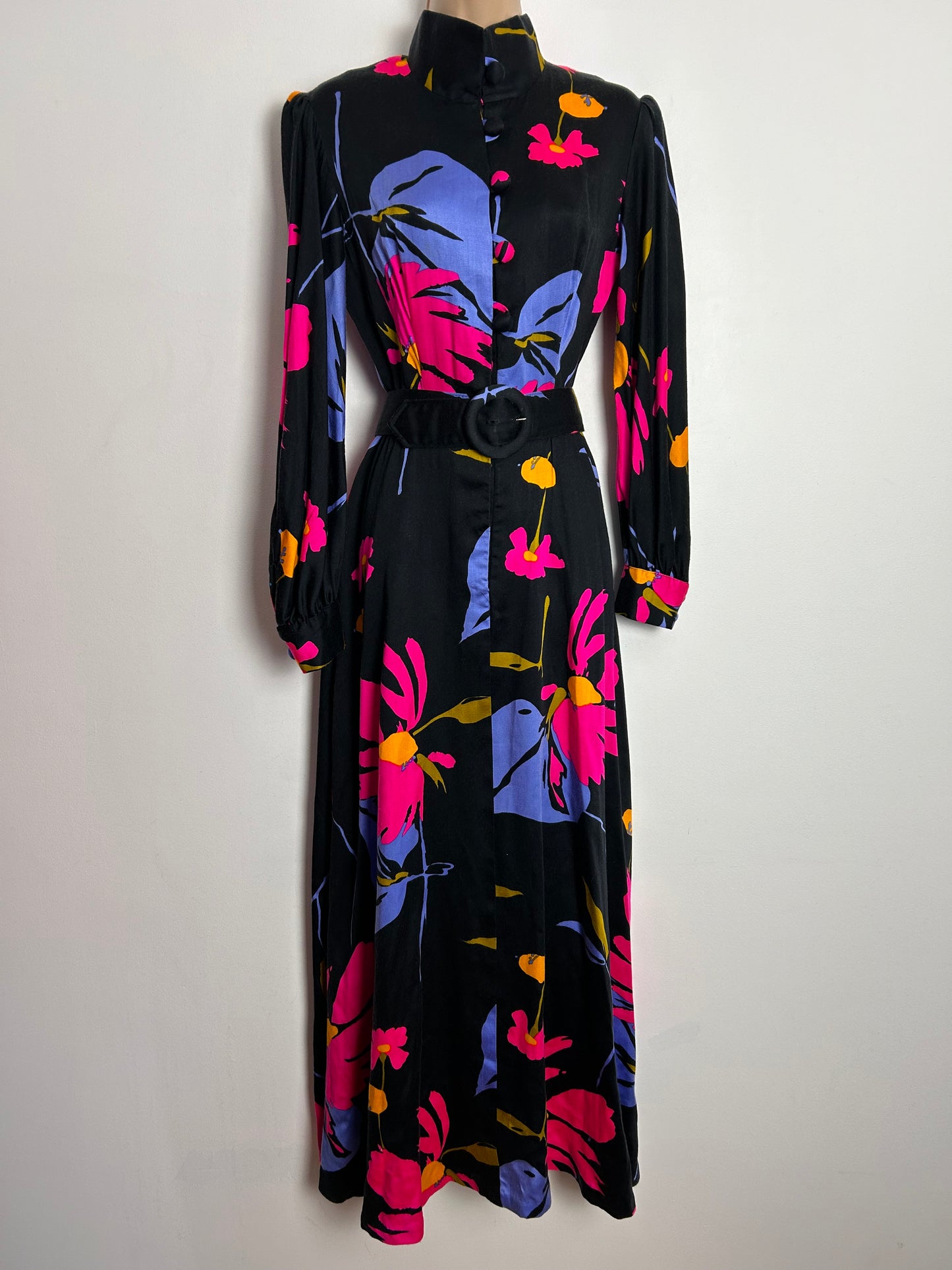 Vintage Late 1960s ALICE OF CALIFORNIA UK Size 8 Black Pink Blue & Orange Bold Floral Print Belted Maxi Dress