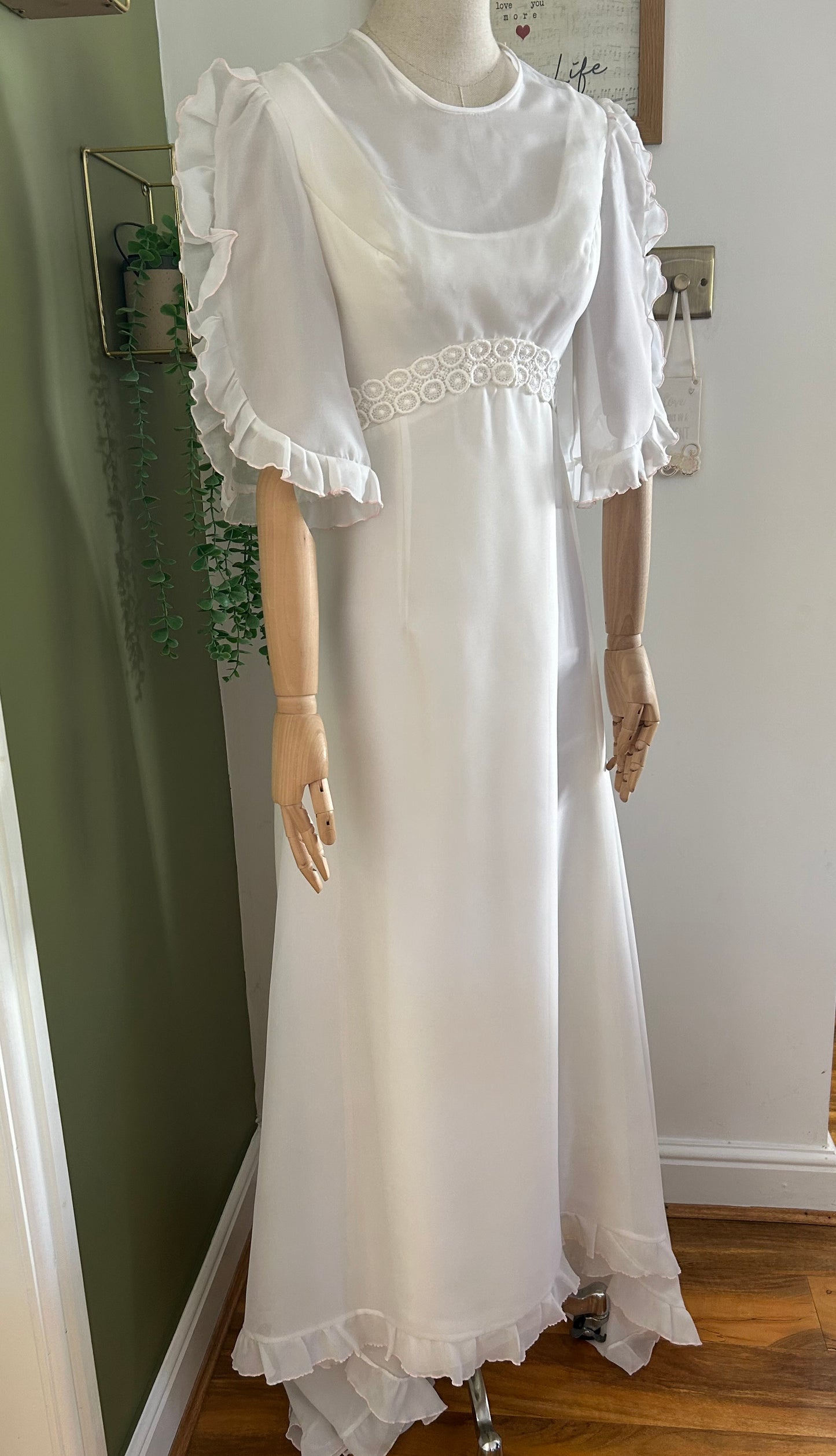 Vintage 1970s Size 6 White Ruffle Trim Mid Sleeve Boho Wedding Dress With Small Train