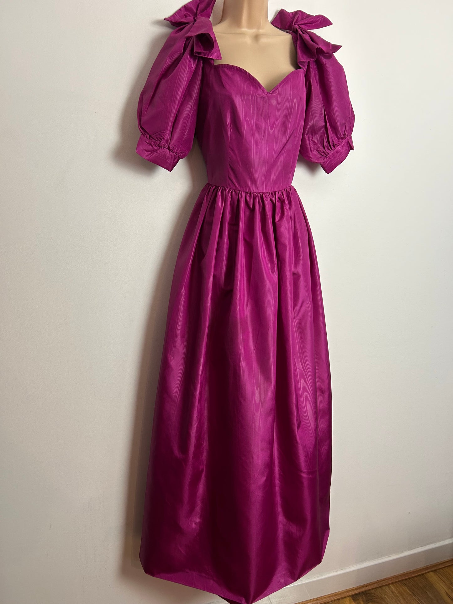 Vintage 1980s VIVIEN SMITH UK Size 8 Magenta Bow Shoulder Maxi Length Xmas Party Dress/Gown