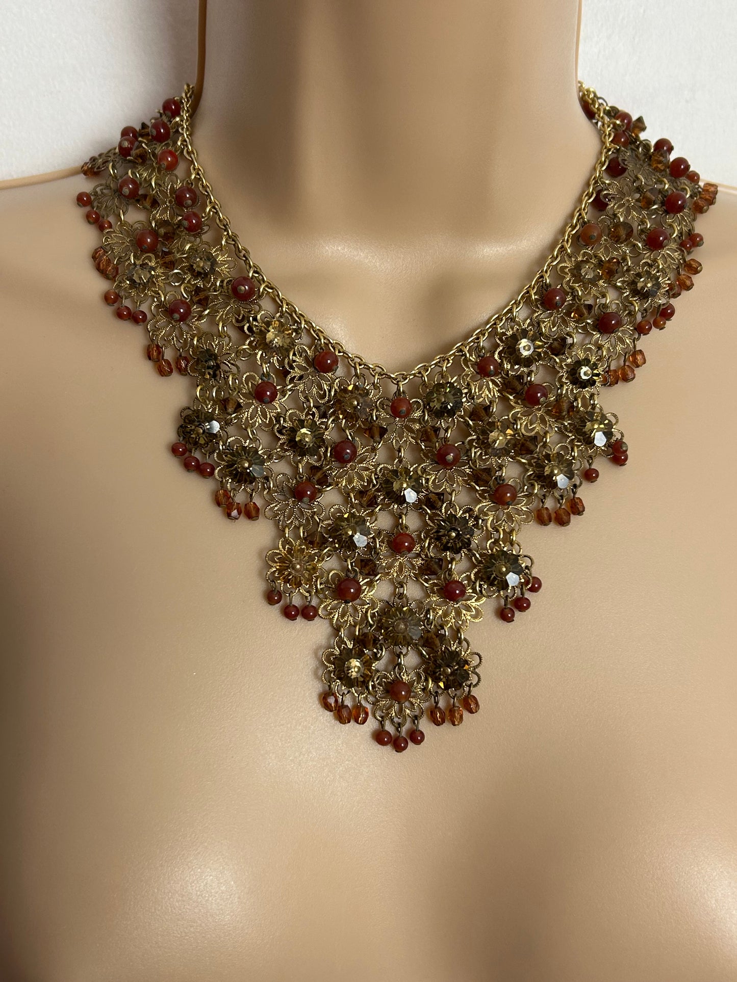 Vintage 1960s Exquisite Gold Tone Floral Lace Effect Glass Tone & Red Bead Statement Choker Necklace