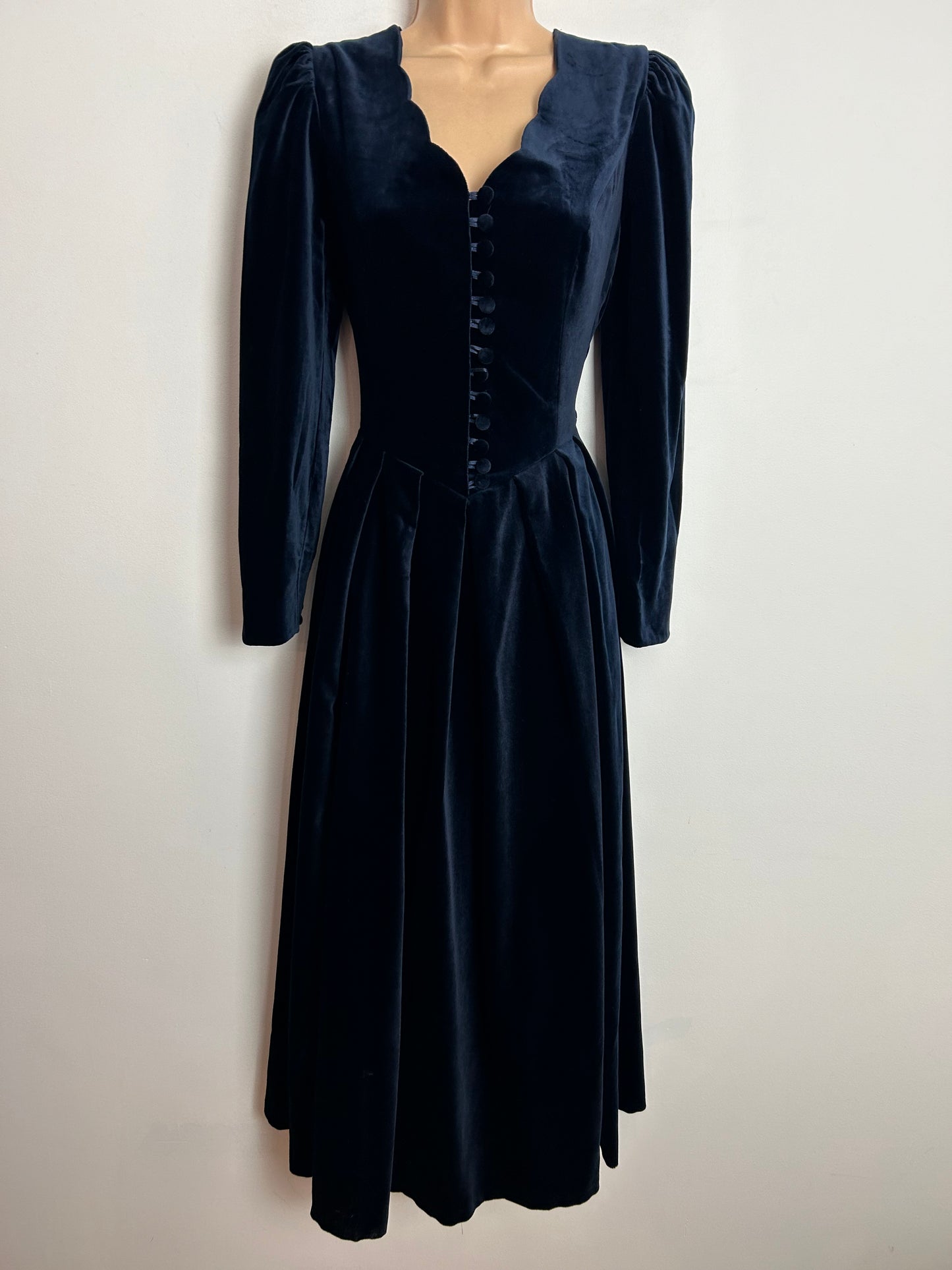 Vintage 1980s LAURA ASHLEY UK Size 8-10 (Size 12 On Label) Dark Blue Velvet Scallop Neck Long Sleeve Dress