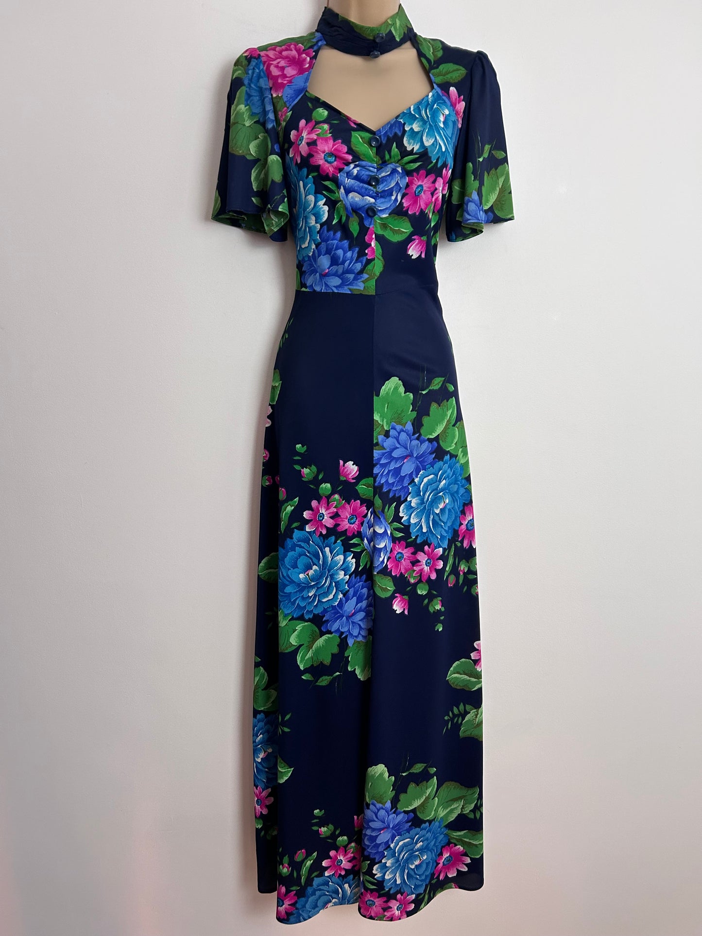 Vintage 1970s UK Size 6 Navy Blue Pink & Green Floral Print Cut Out Choker Neck Maxi Dress