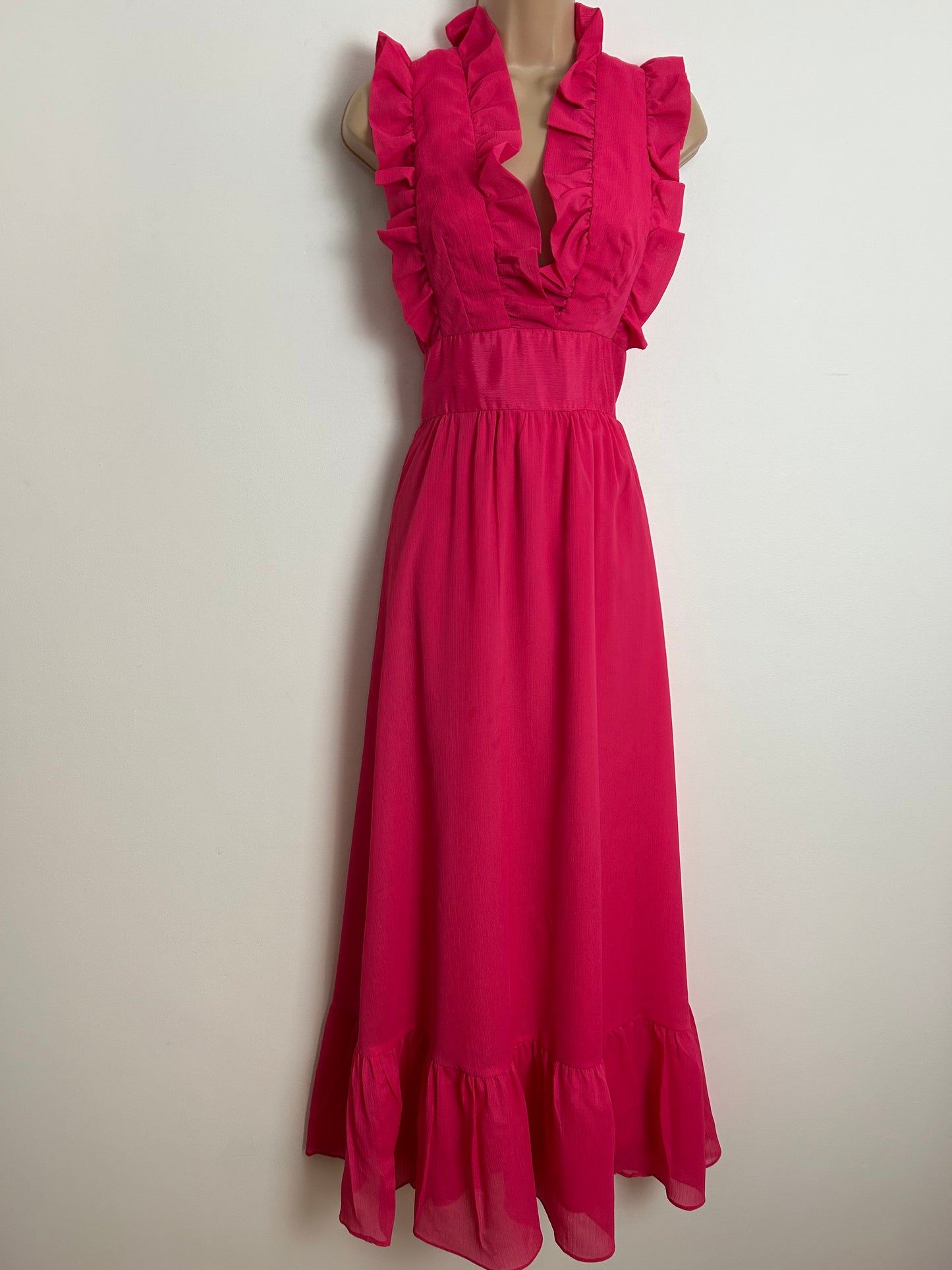 Vintage 1970s ALEXANDER CLARE Size 6 Hot Pink Ruffle Trim Sleeveless Occasion Maxi Dress