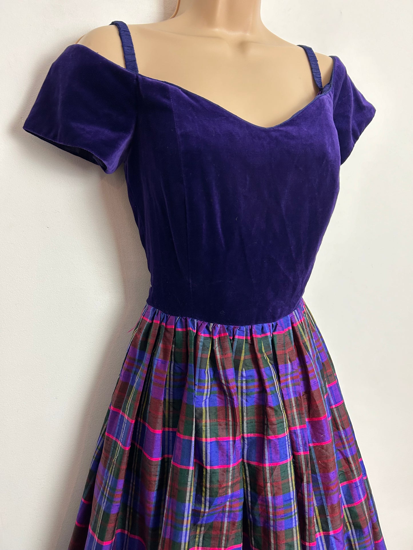 Vintage 1980s MARION DONALDSON UK Size 6 Purple Velvet & Pure Silk Tartan Check Party Prom Evening Dress