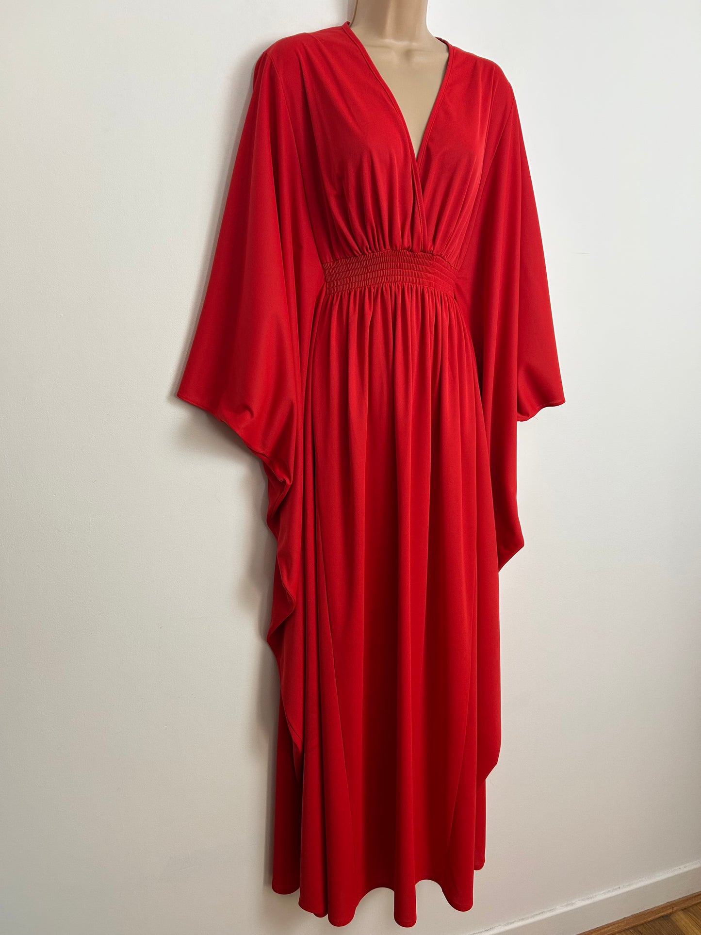 Vintage 1970s Size 8-10 Red Wide Sleeve Shirred Waist Kaftan Style Maxi Dress