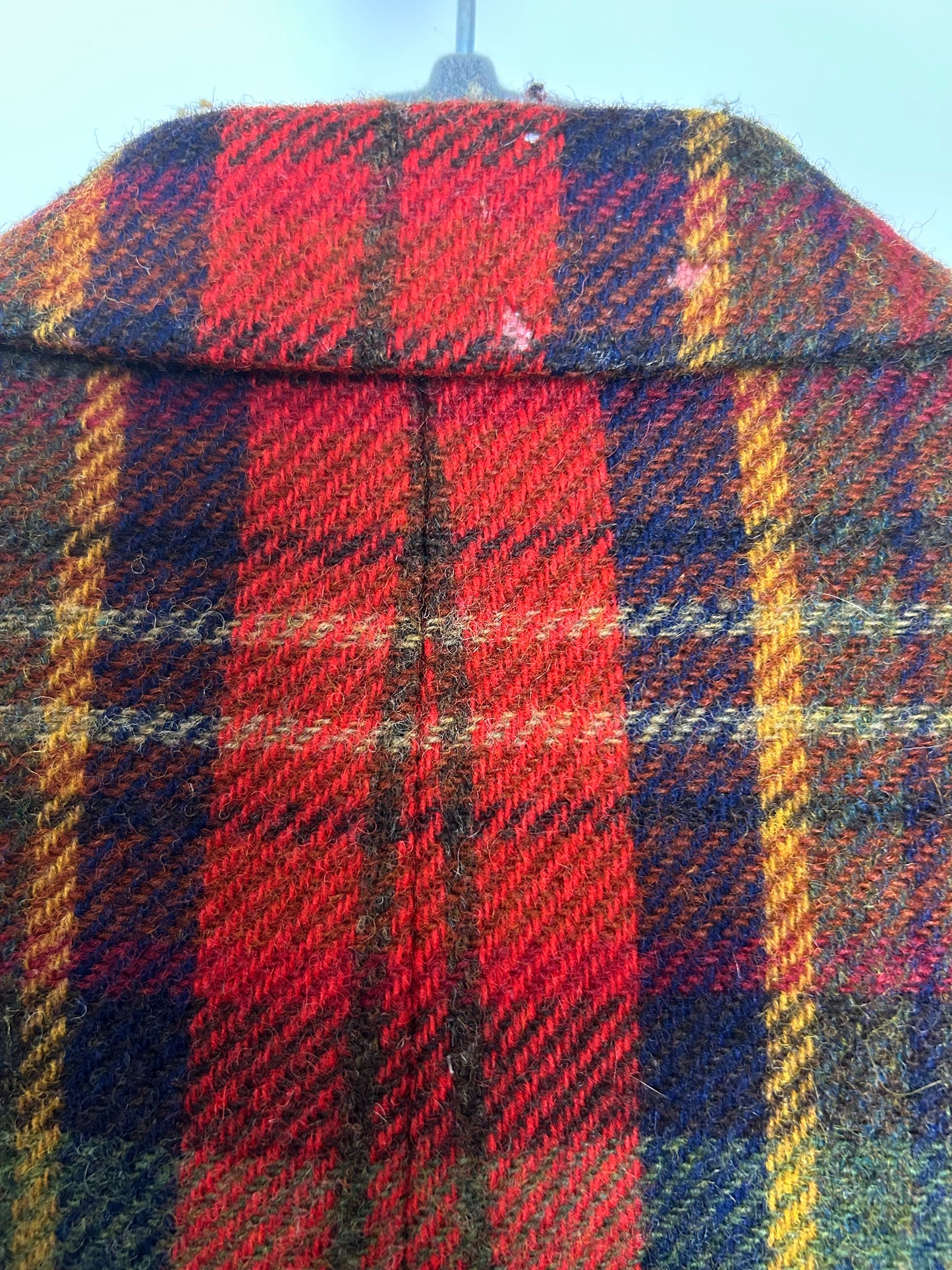 Vintage DAKS SIGANTURE Size 14-16 Red Green & Yellow Tartan Check Wool Blazer Jacket With Elbow Patches