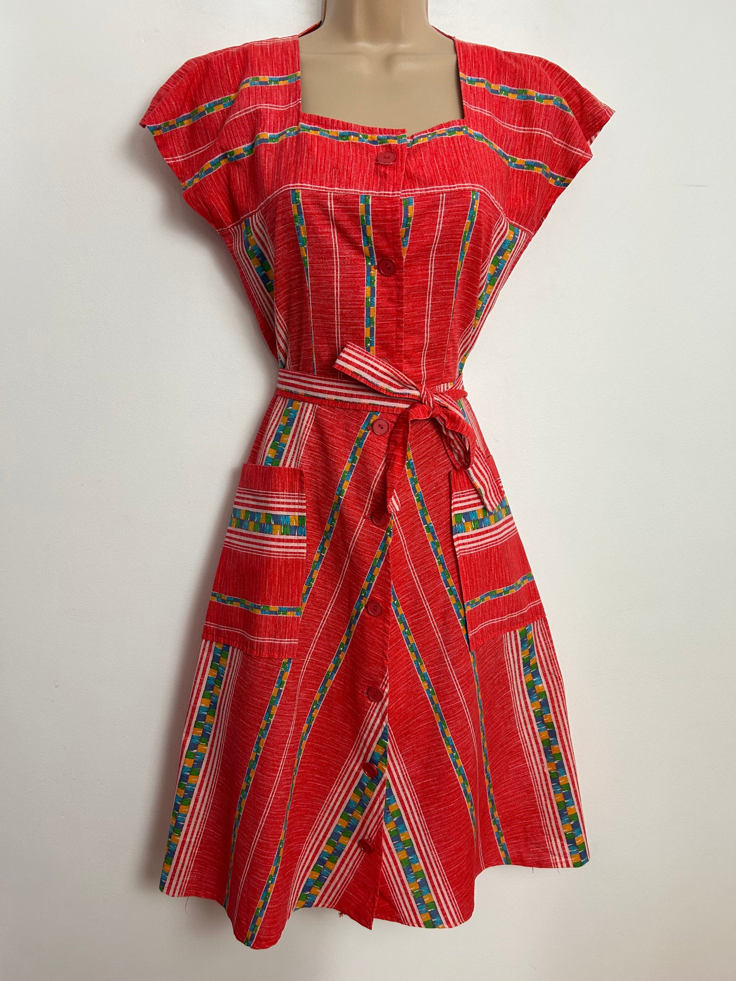 Vintage 1970s Size 8 Cute Red Stripe Print Short Cap Sleeve Belted Cotton Day Dress