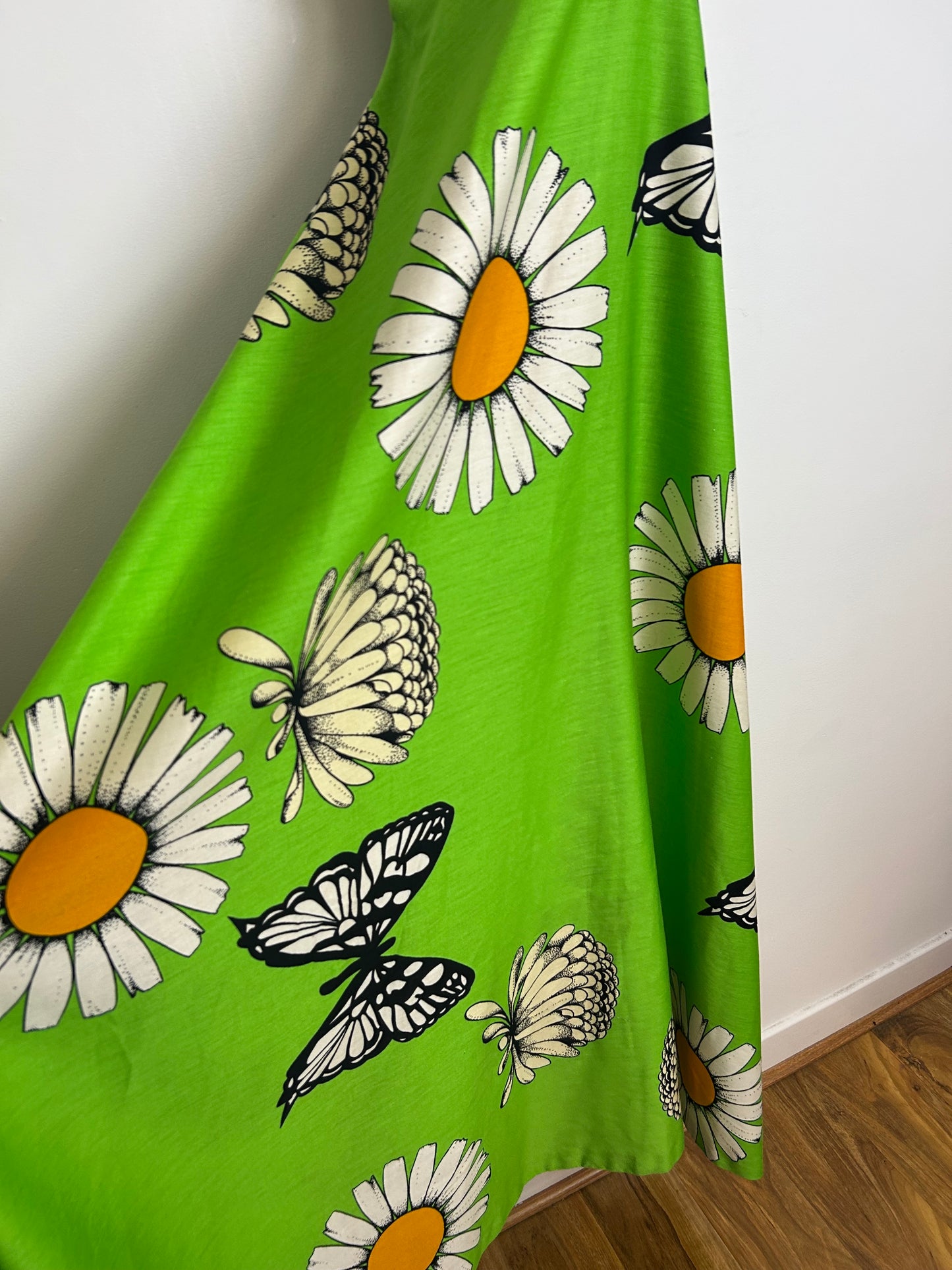 Vintage 1970s RARE FENNO SPORT FINLAND Size 10 Lime Green Butterfly & Daisy Print Cotton Maxi Dress
