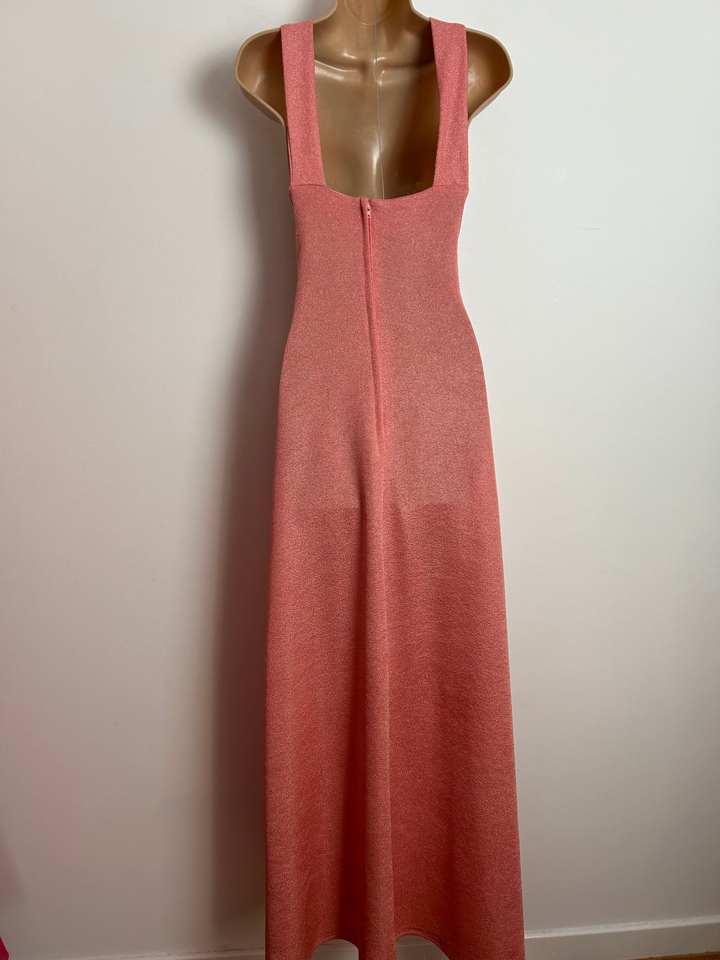 Vintage 1970s Size 10-12 Salmon Pink Twisted Halter Style Summer Occasion Maxi Dress
