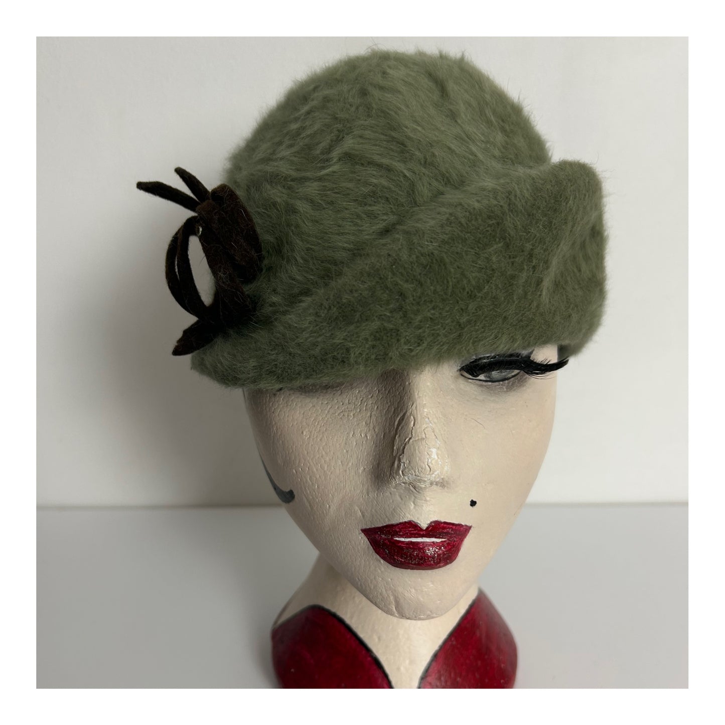 Vintage 1960s Green Angora Soft Touch Felt Floral Detail Cloche Style Hat