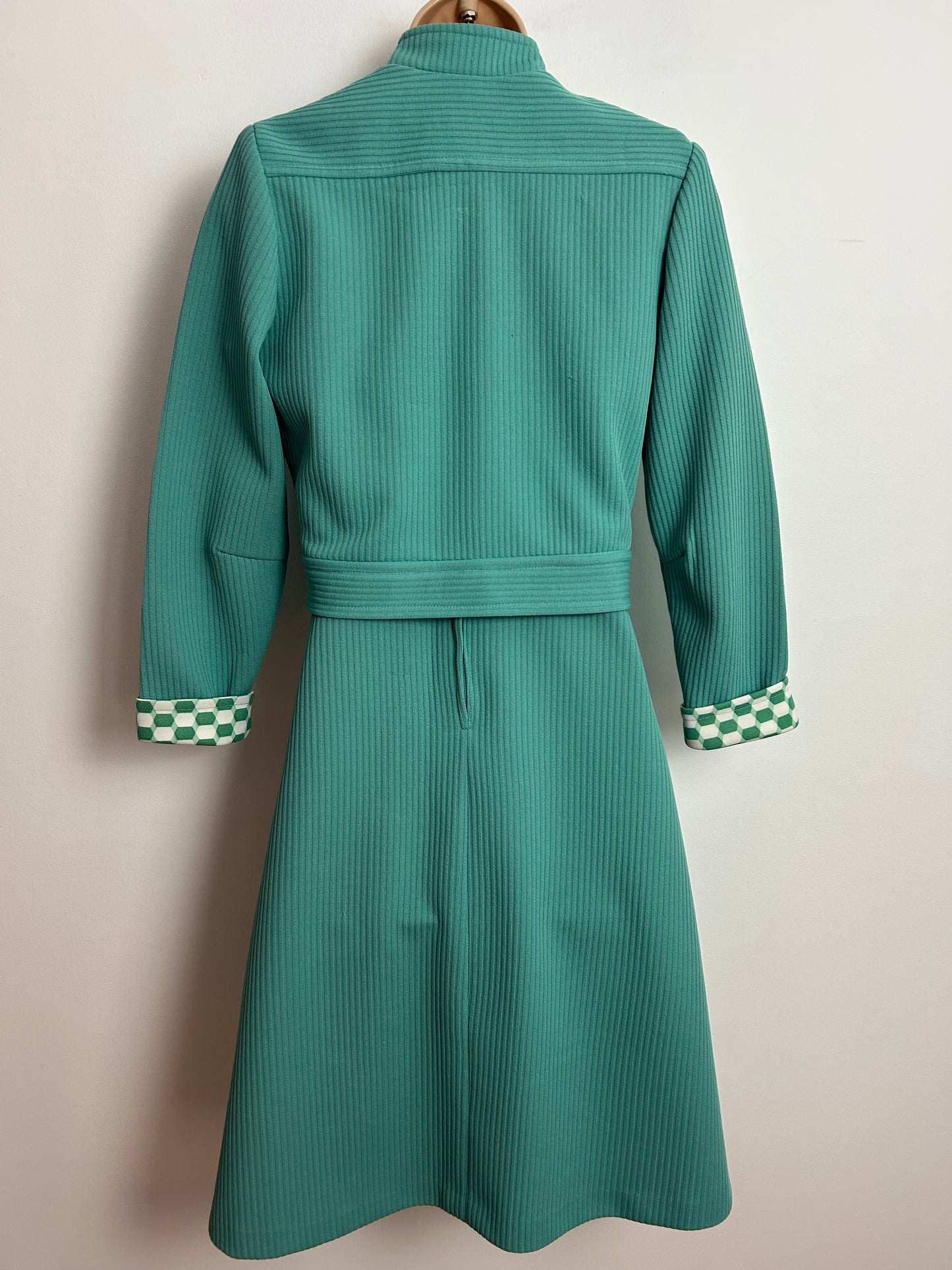 Vintage 1960s UK Size 10 Mint Green & White Geo Print Pussy Bow Mod Dress & Matching Jacket