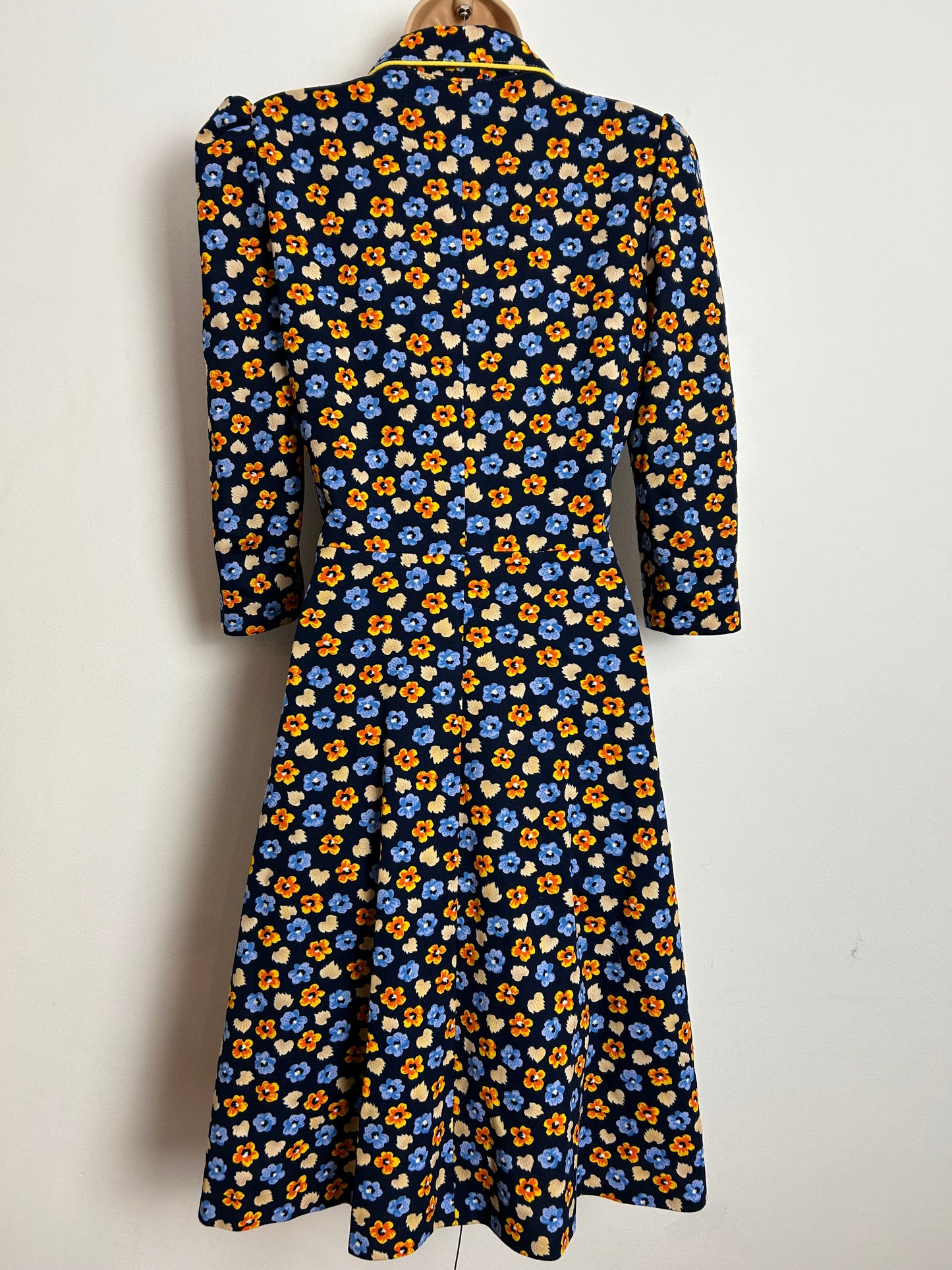 Vintage 1970s UK Size 10 Navy Blue Orange & Yellow Floral Print Feature Collar Day Dress