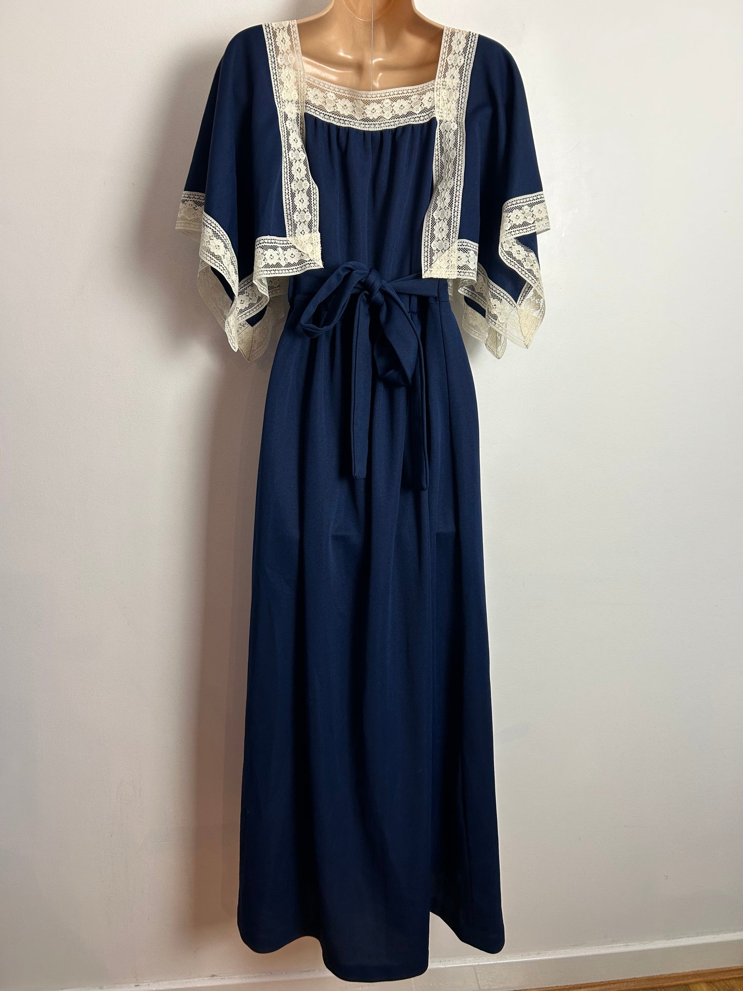 Vintage 1970s C&A UK Size 8 Navy Blue White Lace Trim Hanky Sleeve Boho Maxi Dress