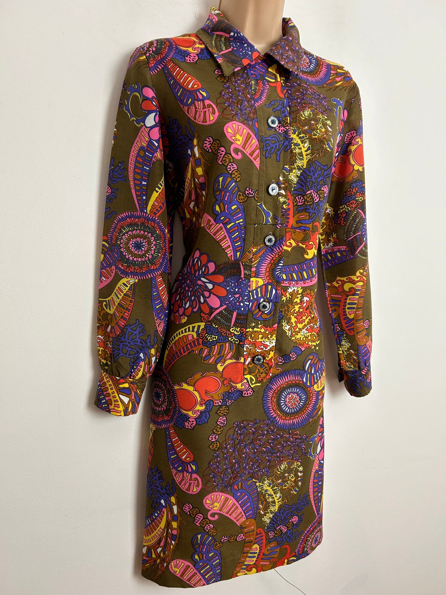 Vintage Late 1960s CARNEGIE OF LONDON UK Size 10-12 Olive Green Pink & Yellow Floral & Paisley Print Long Sleeve Shift Mod Dress