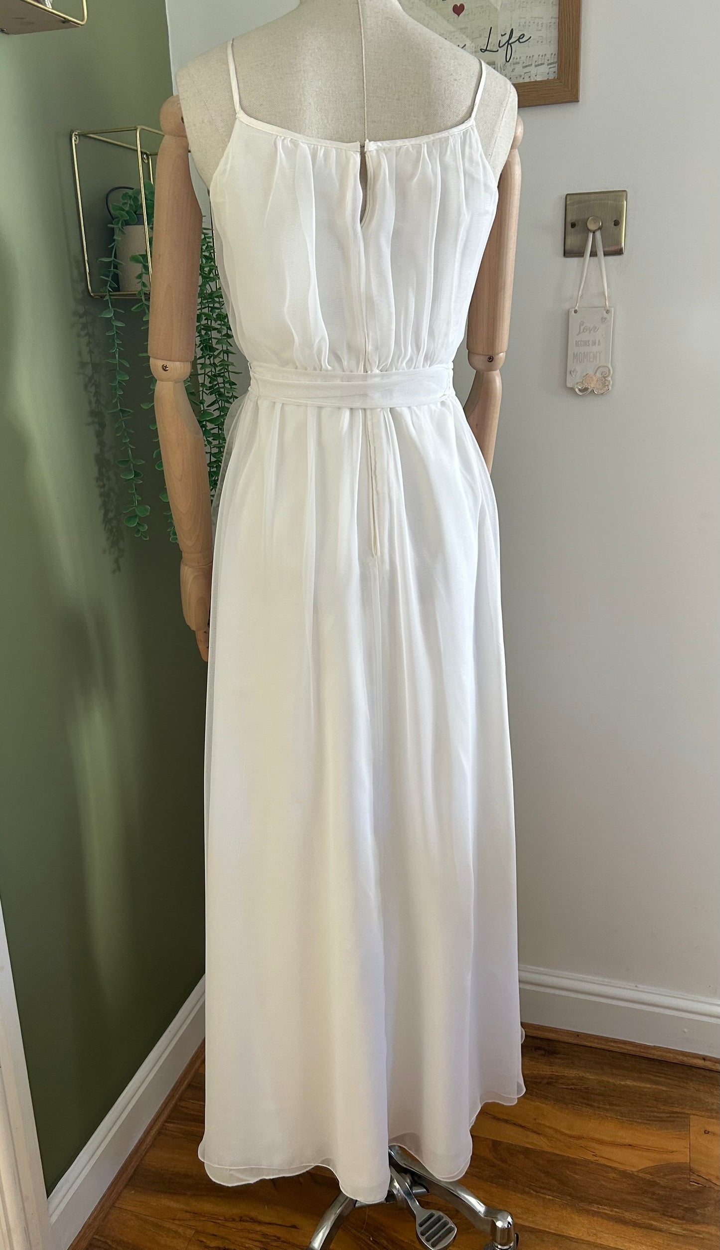 Vintage 1970s Size 6 VERA MONT White Chiffon Strappy Belted Maxi Dress