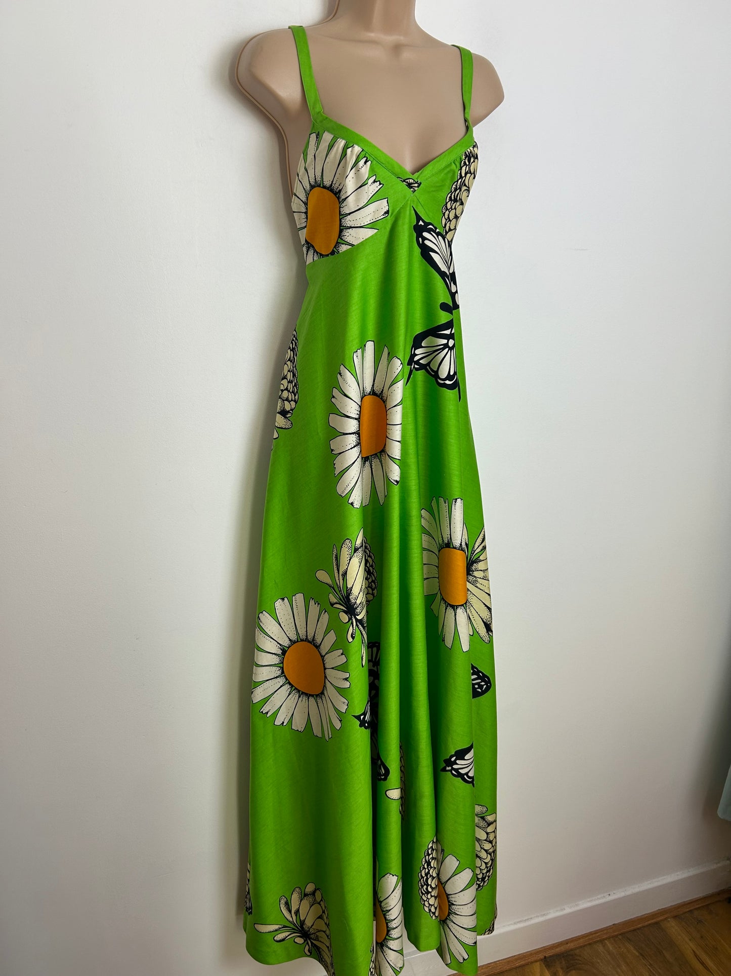 Vintage 1970s RARE FENNO SPORT FINLAND Size 10 Lime Green Butterfly & Daisy Print Cotton Maxi Dress