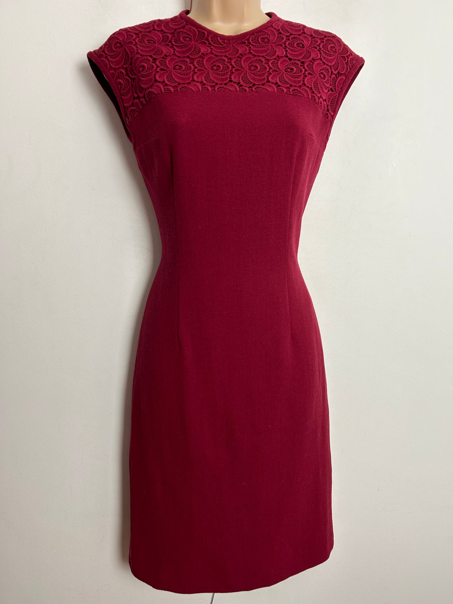Vintage 1960s UK Size 8 Wine Red Pure Wool Embroidered Floral Lace Detail Wiggle Dress