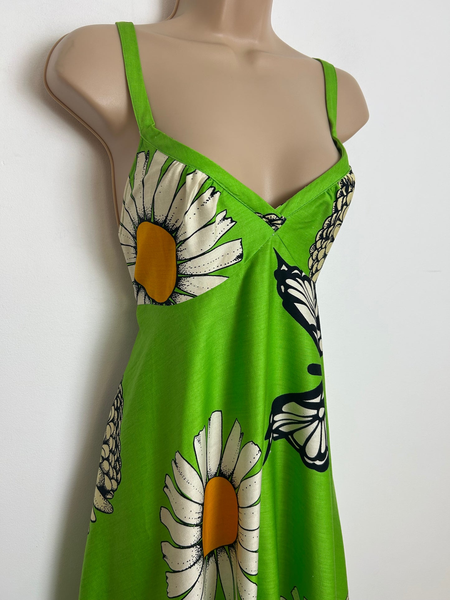Vintage 1970s RARE FENNO SPORT FINLAND Size 10 Lime Green Butterfly & Daisy Print Cotton Maxi Dress