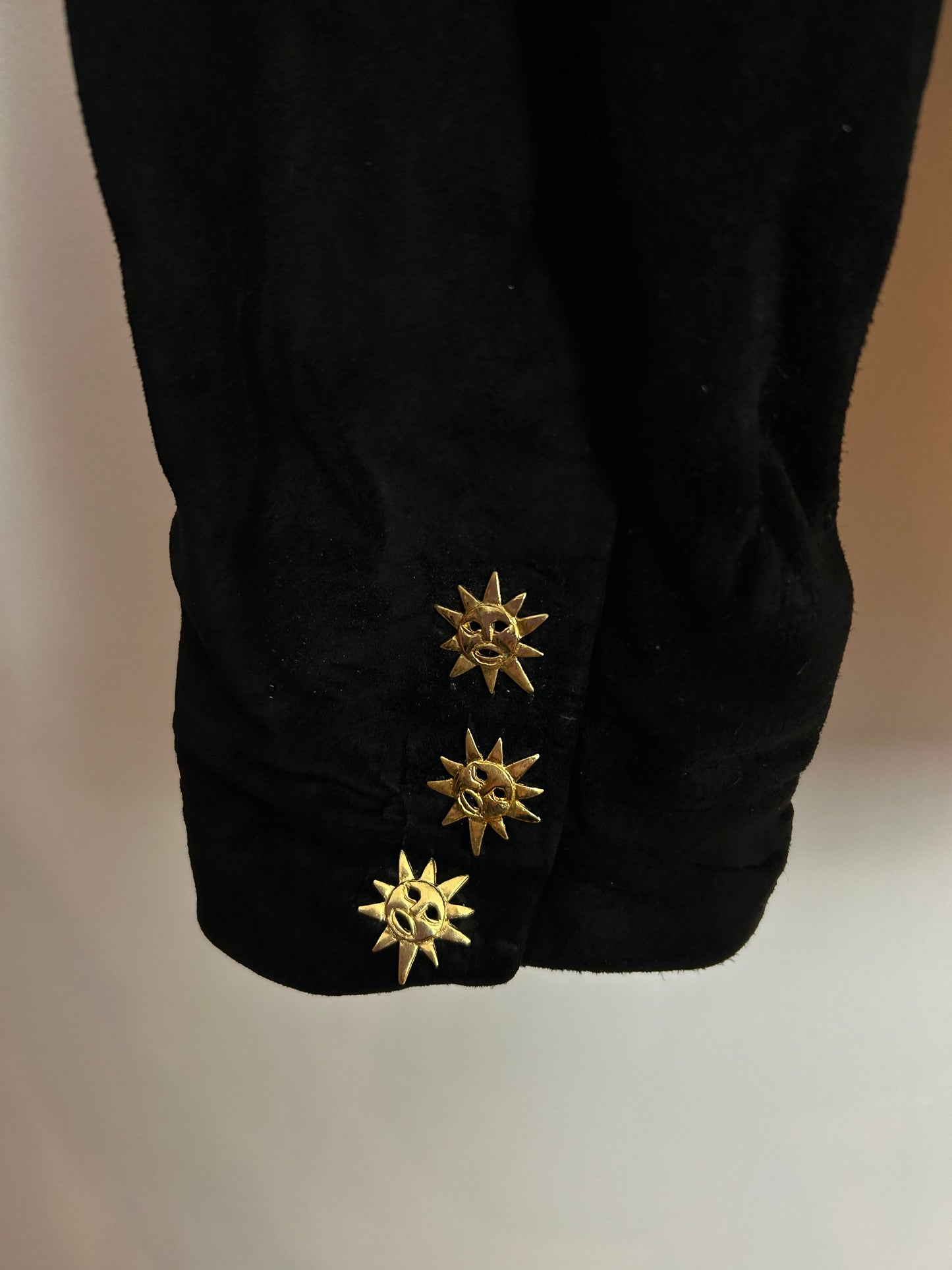 Vintage 1980s YESSICA @ C&A UK Size 12-14 Black Suede Gold Stud Detail Cropped Jacket