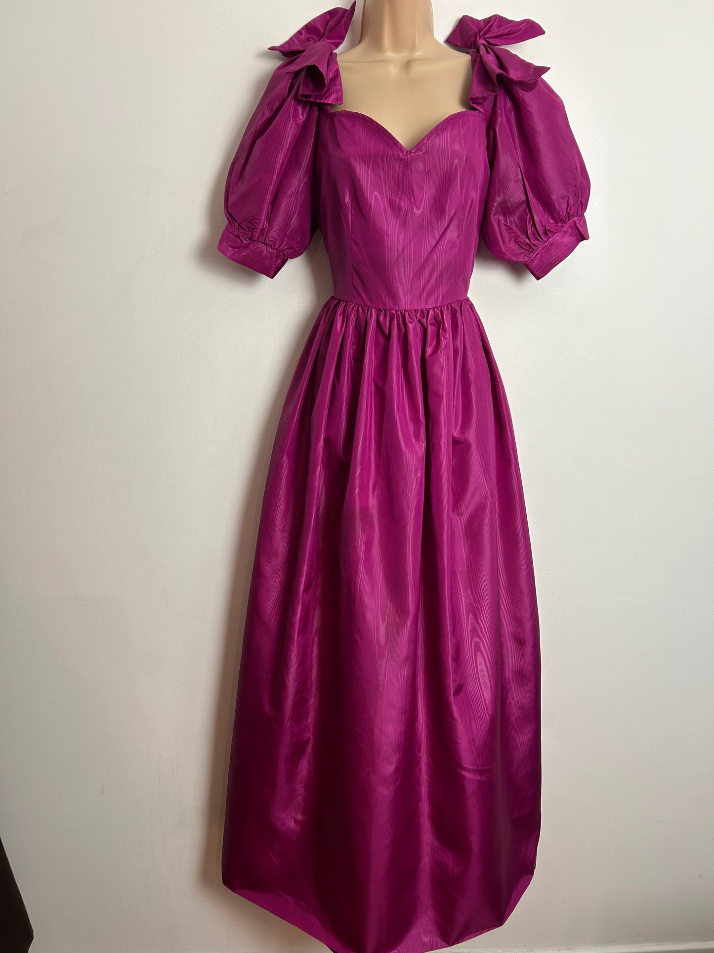 Vintage 1980s VIVIEN SMITH UK Size 8 Magenta Bow Shoulder Maxi Length Xmas Party Dress/Gown