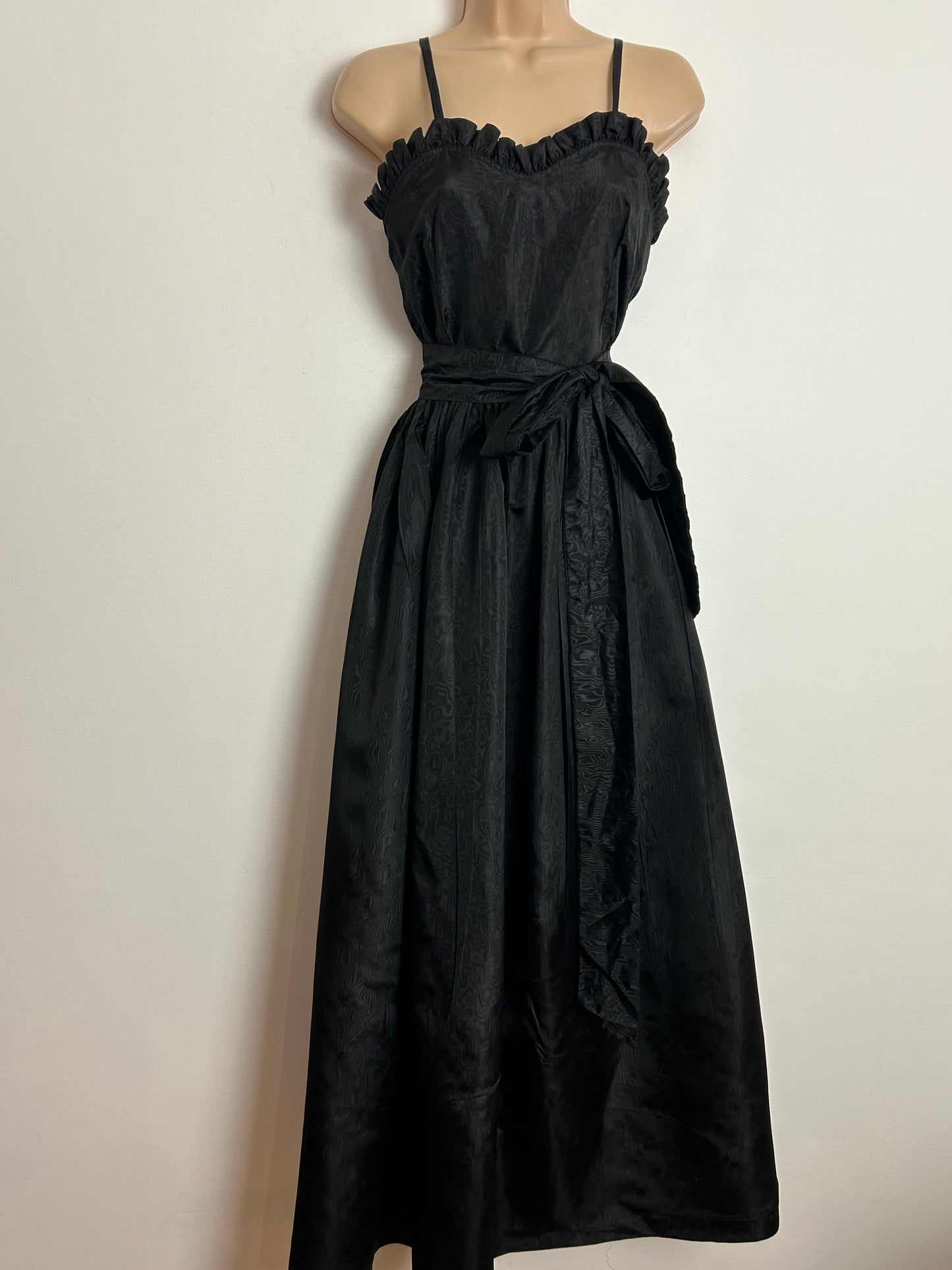 Vintage Early 1980s VIVIEN SMITH UK Size 6 Black Moire Watermark Fabric Party Prom Occasion Dress