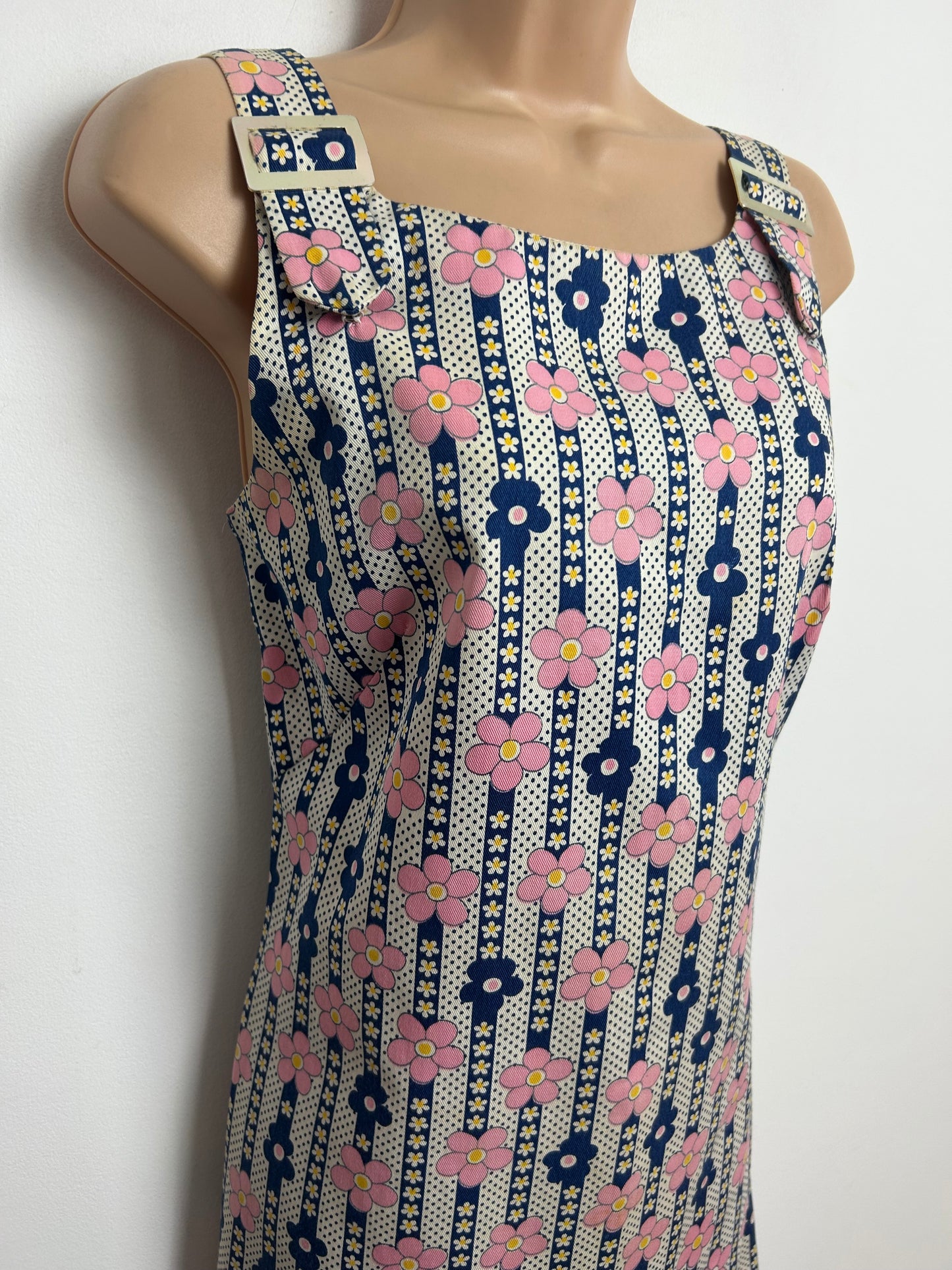 Vintage 1960s Size 8 White Pink & Navy Blue Daisy Stripe & Polka Dot Print Cotton Mod Shift Dress
