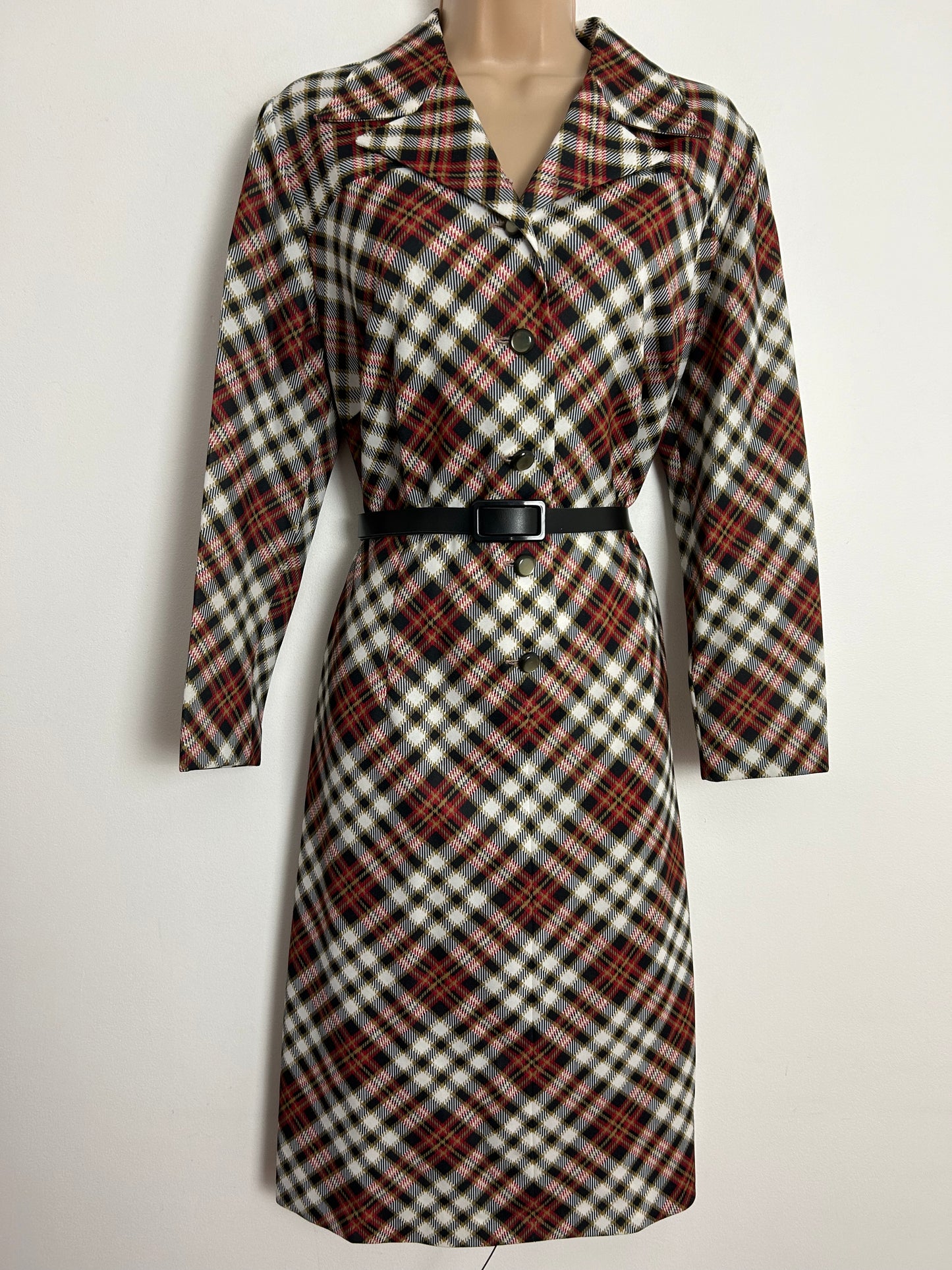 Vintage 1970s UK Size 14 Black White & Red Tartan Check Print Long Sleeve Belted Mod Day Dress