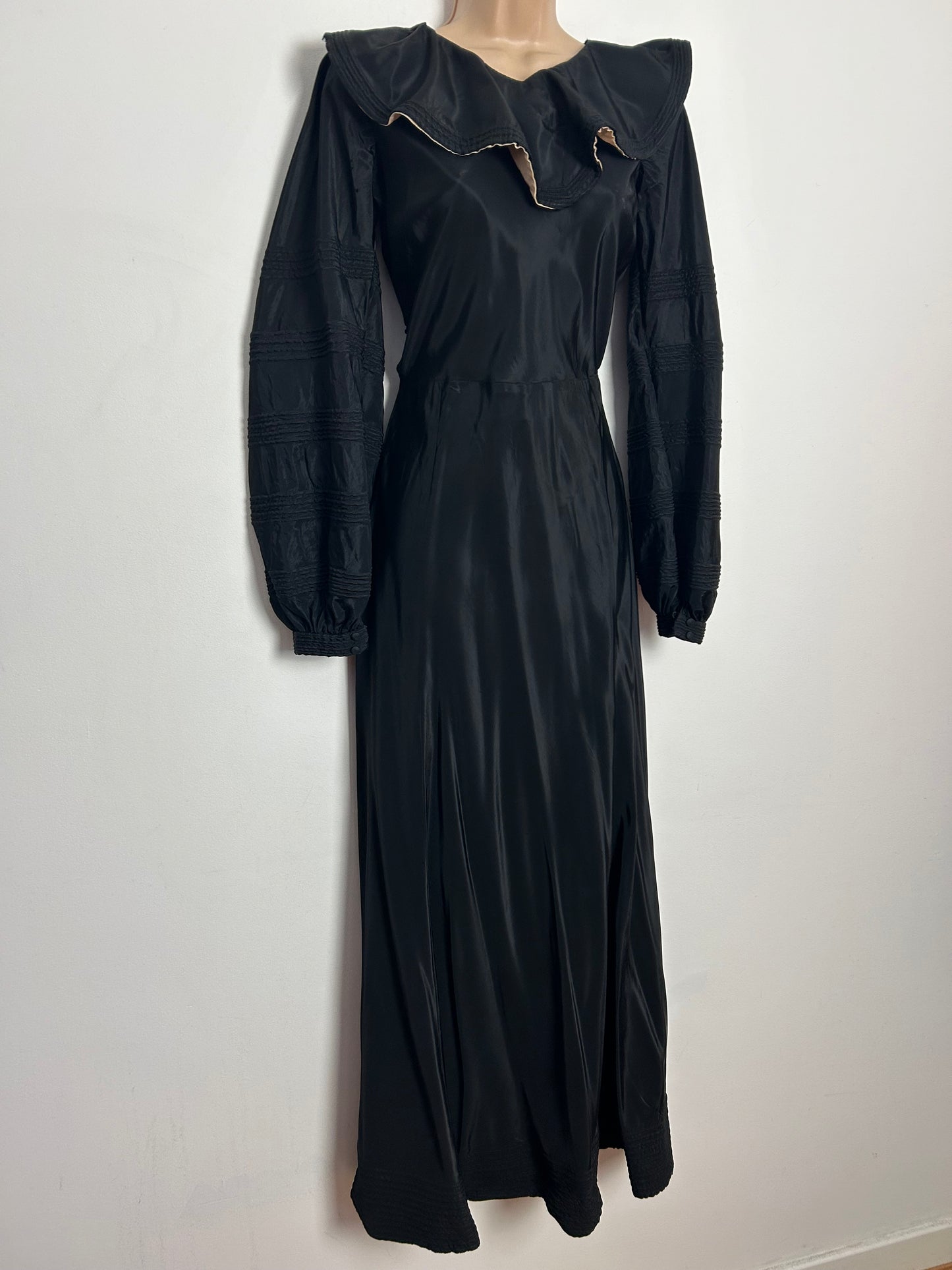 Vintage Collectable Antique 1930s Size 8 Homemade Black Satin Acetate Ruffle Collar Maxi Dress