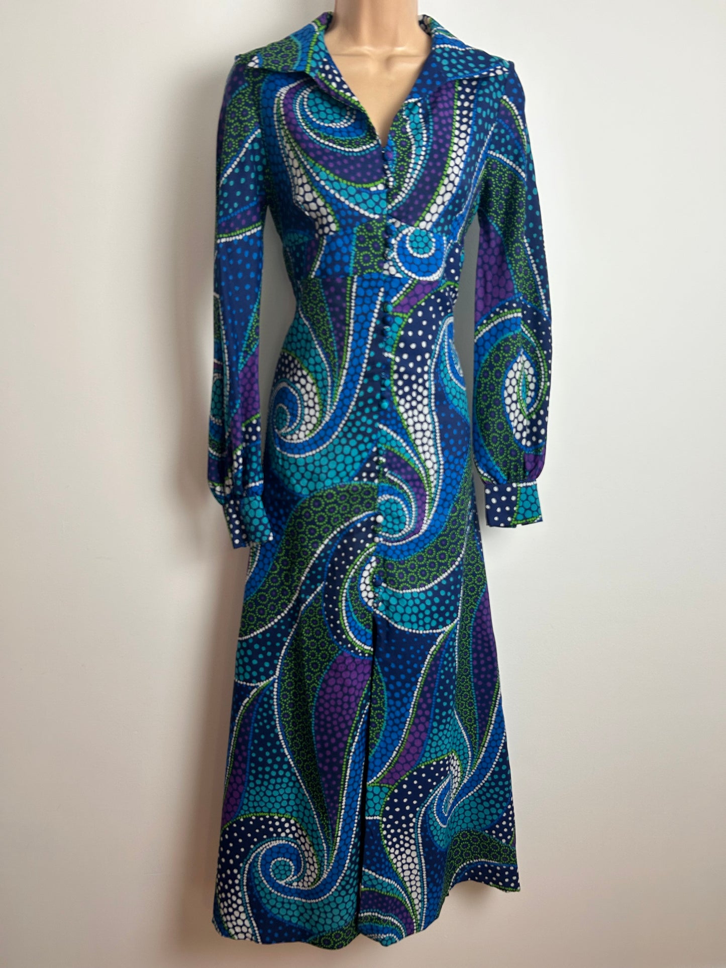 Vintage 1970s Size 10/12 Blue Tones Spotty Swirly Print Long Sleeve Maxi Dress