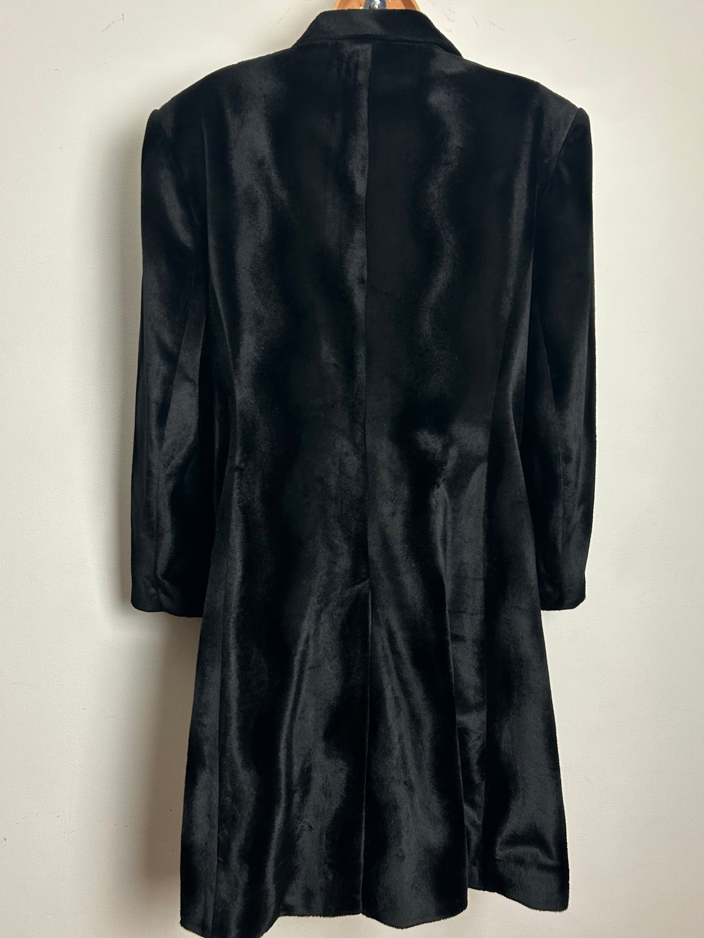 Vintage 1980s Size 12-14 Black Velvet Wavy Pattern Long Sleeve Blazer Style Jacket