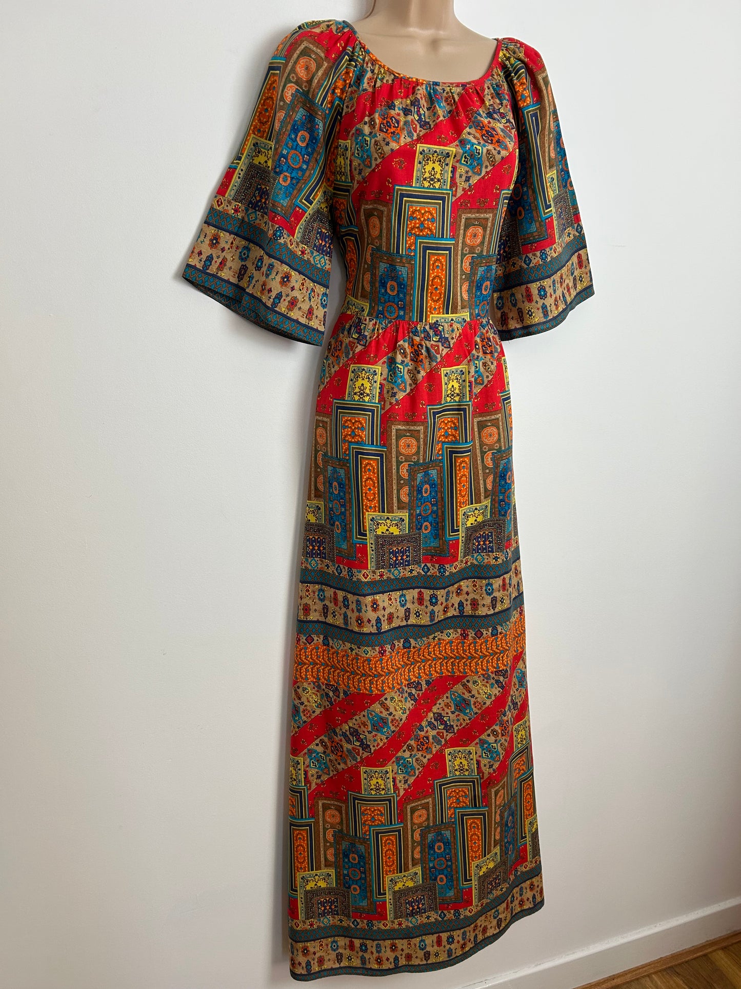 Vintage 1970s Size 8 Red Blue Beige & Orange Abstract Patchwork Type Print Cotton Short Sleeve Boho Maxi Dress