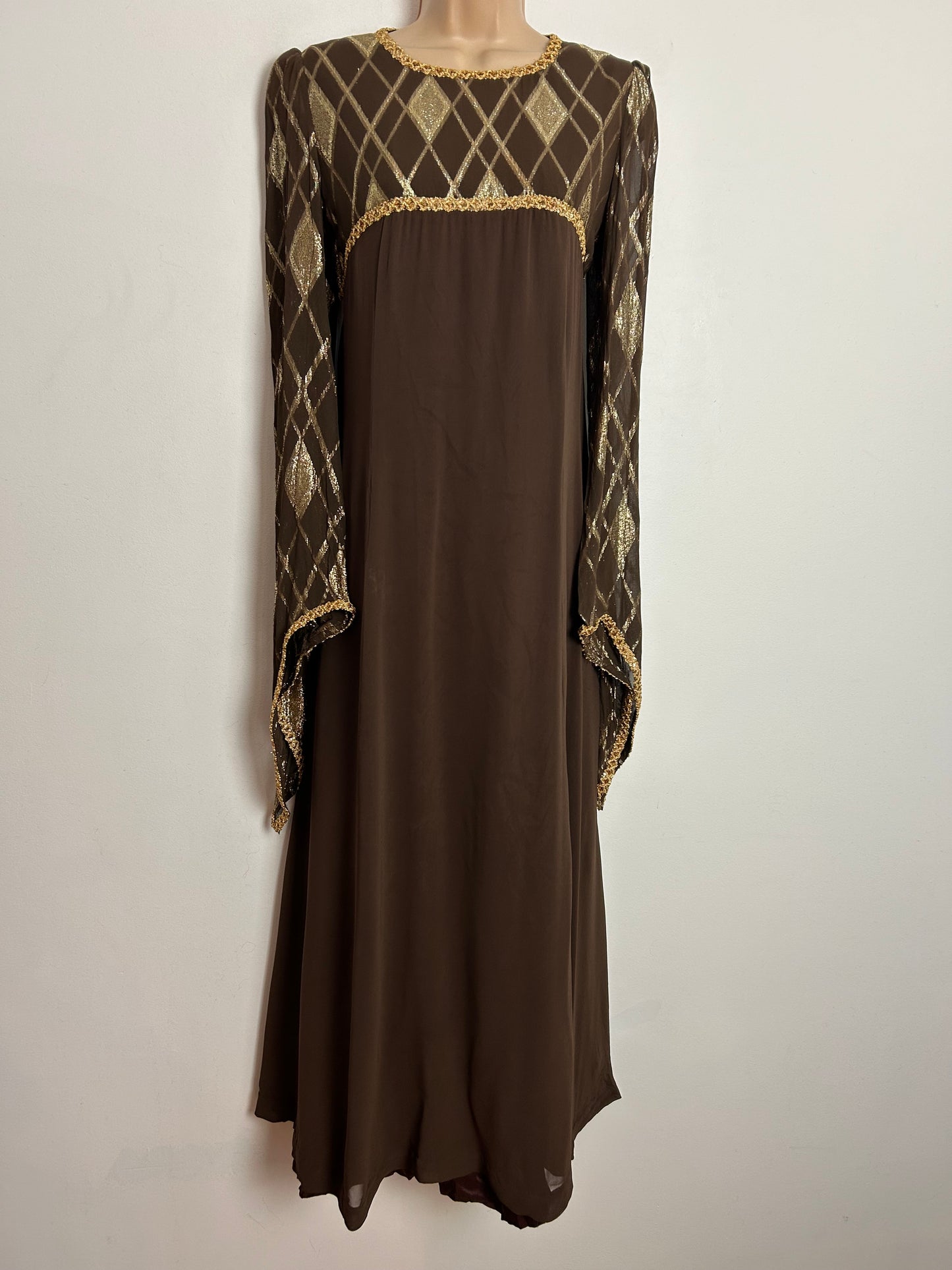 Vintage Early 1960s ALEXANDER CLARE UK Size 10 Brown & Gold Lurex Diamond Pattern Long Sleeve Occasion Maxi Dress