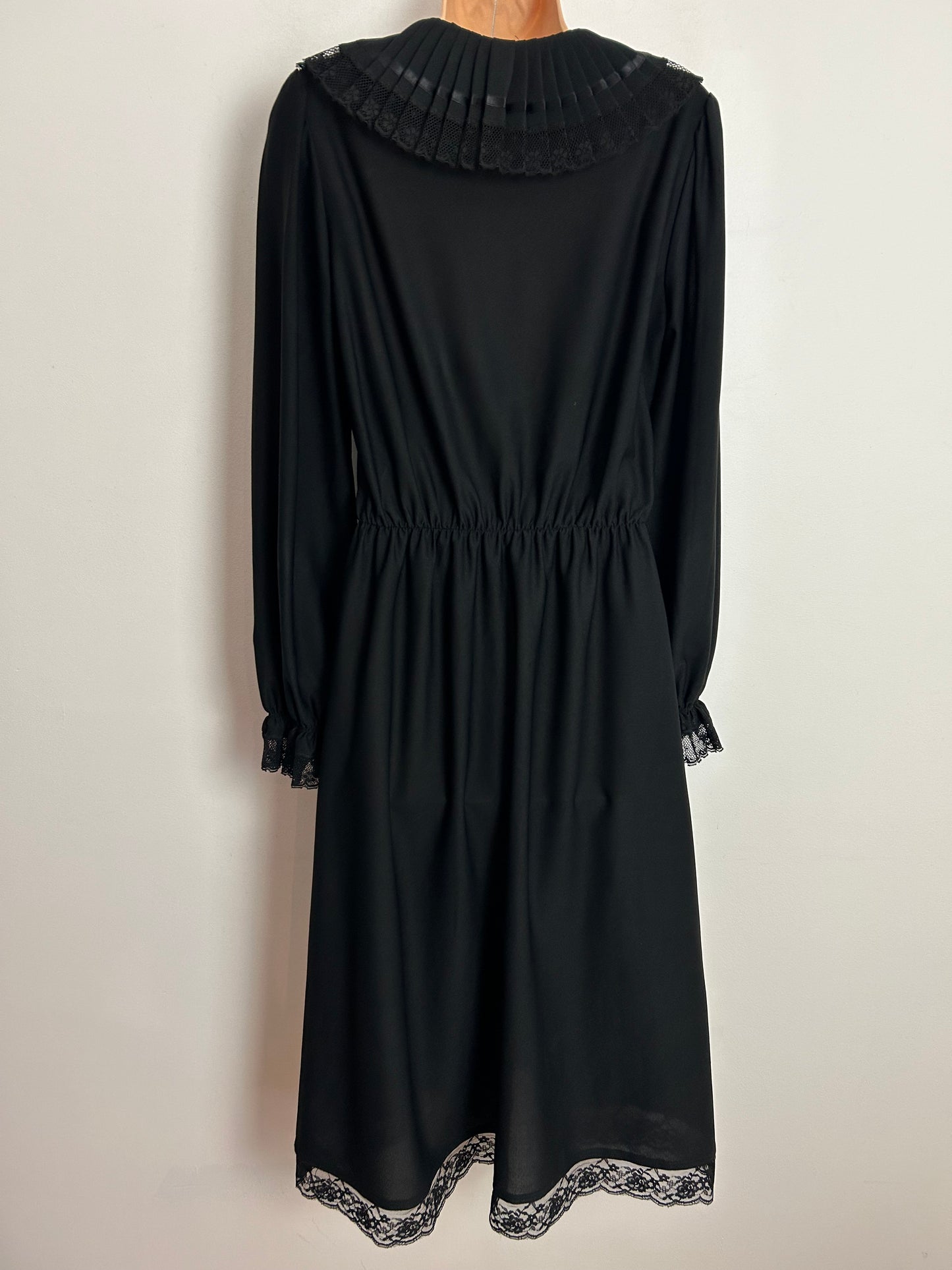 Vintage 1980s ST MICHAEL UK Size 12-14 Black Pleated Lace & Ribbon Trim Collar Long Sleeve Day Dress