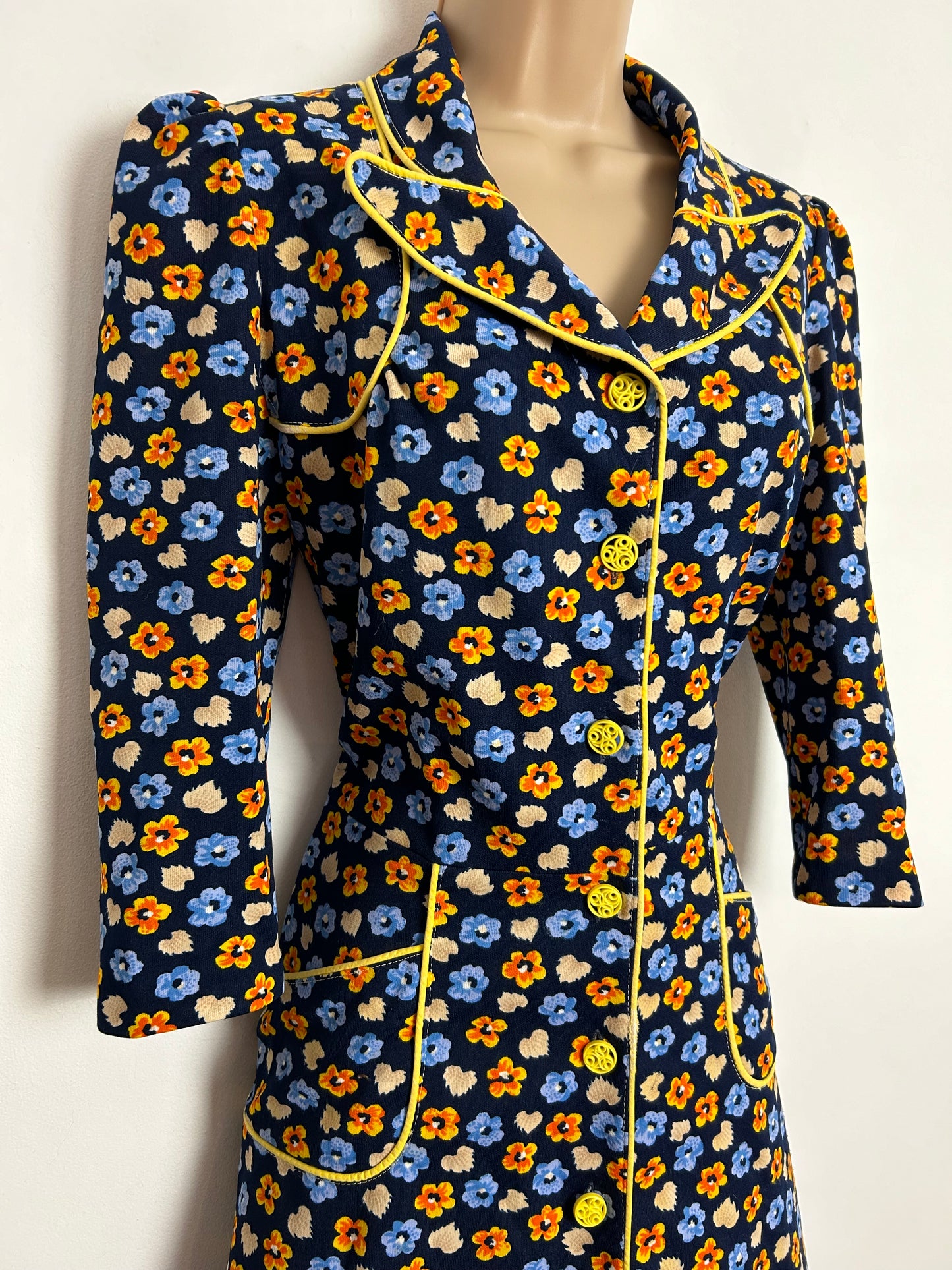 Vintage 1970s UK Size 10 Navy Blue Orange & Yellow Floral Print Feature Collar Day Dress