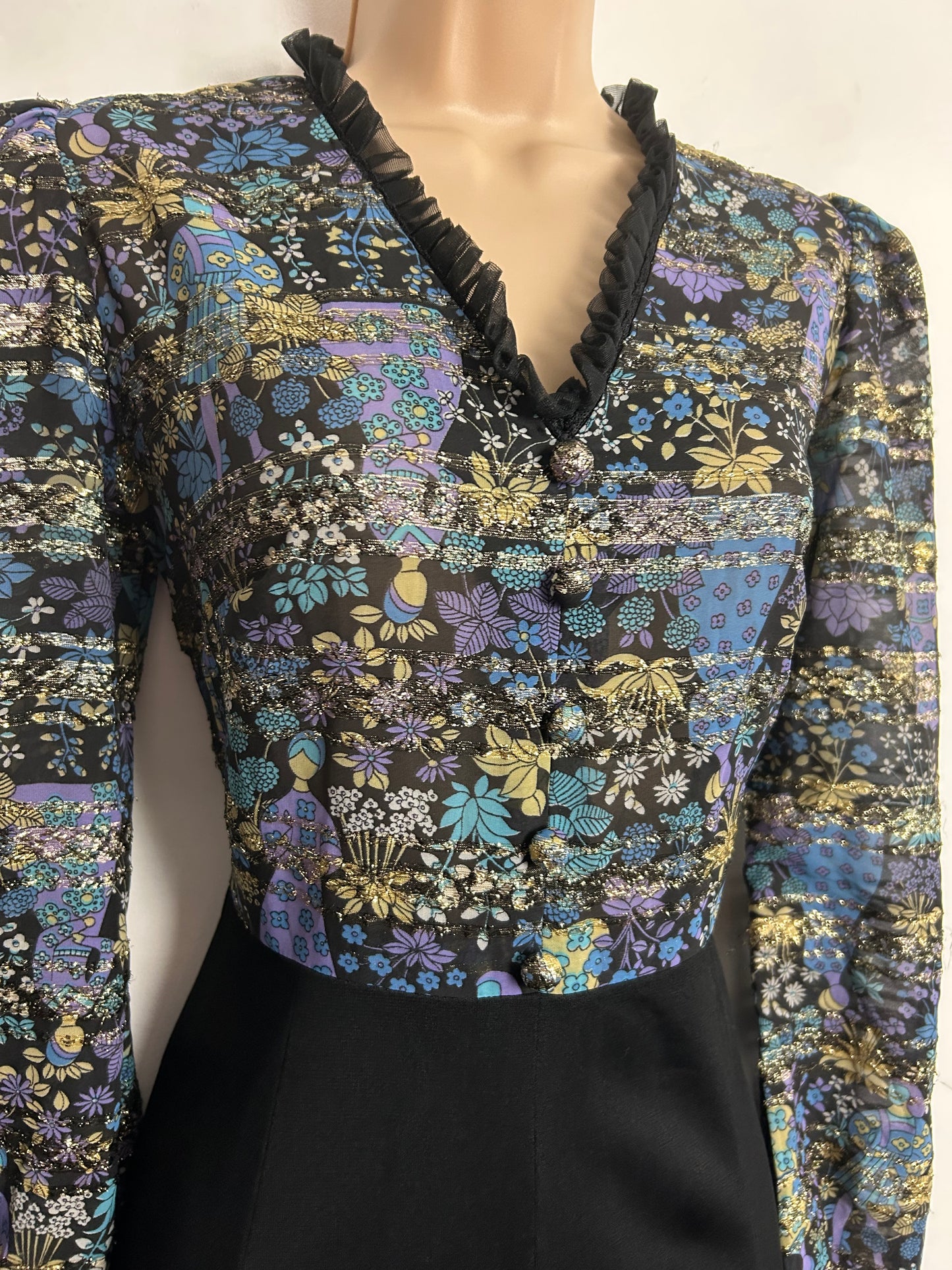 Vintage 1970s DL BARRON UK Size 8 Black Blue Purple & Gold Lurex Courtier Novelty Print Evening Maxi Dress