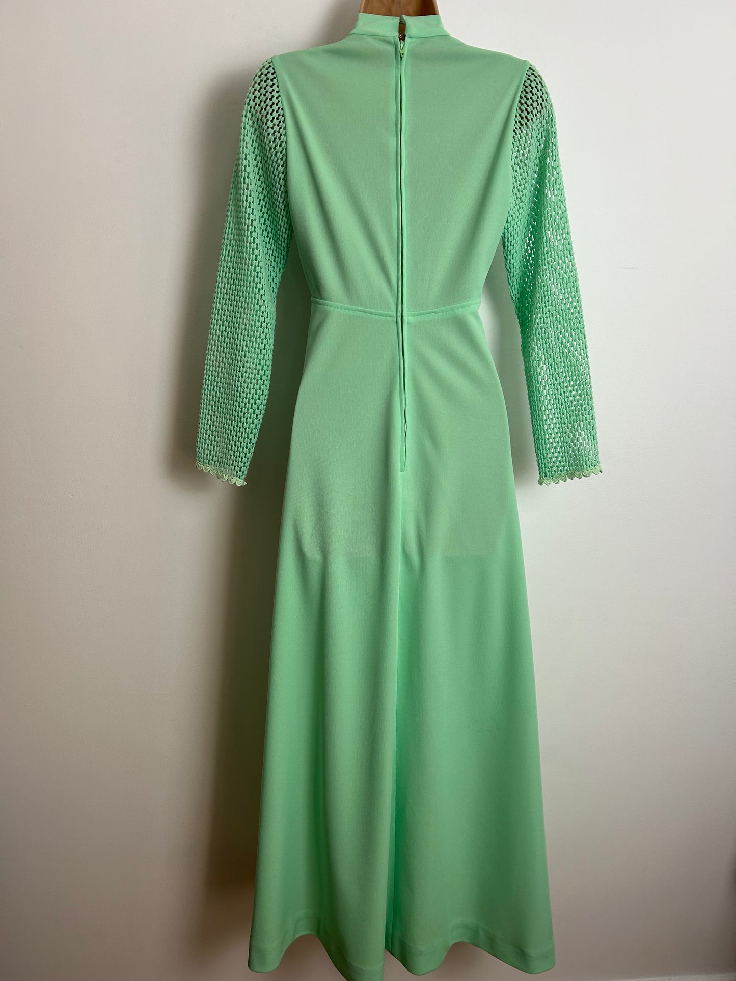 Vintage 1970s UK Size 6-8 Mint Green Long Mesh Sleeve V-Neck Maxi Dress