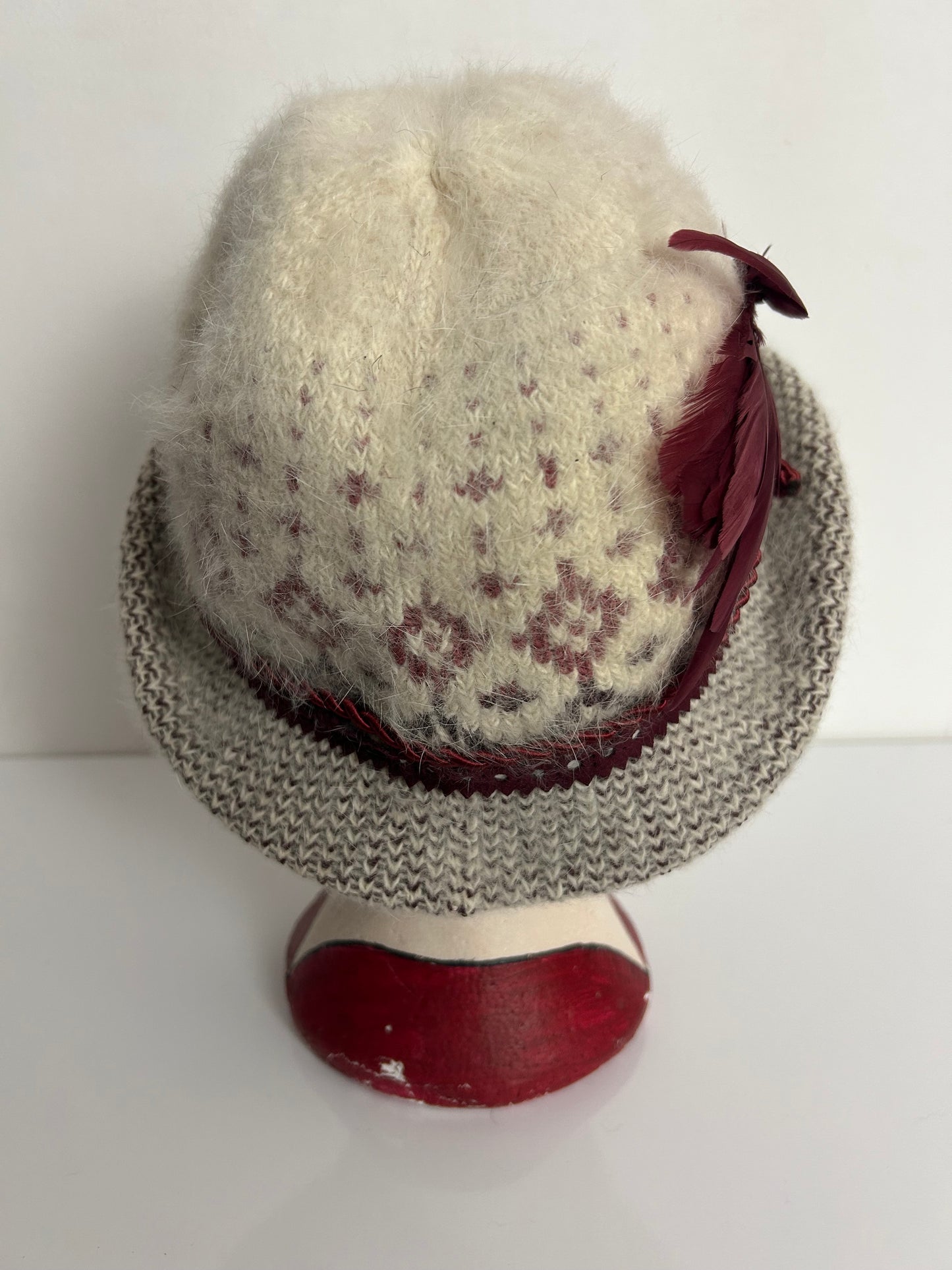 Vintage Gorgeous Cream & Dark Red Angora Mix Feather Detail Trilby Style Hat