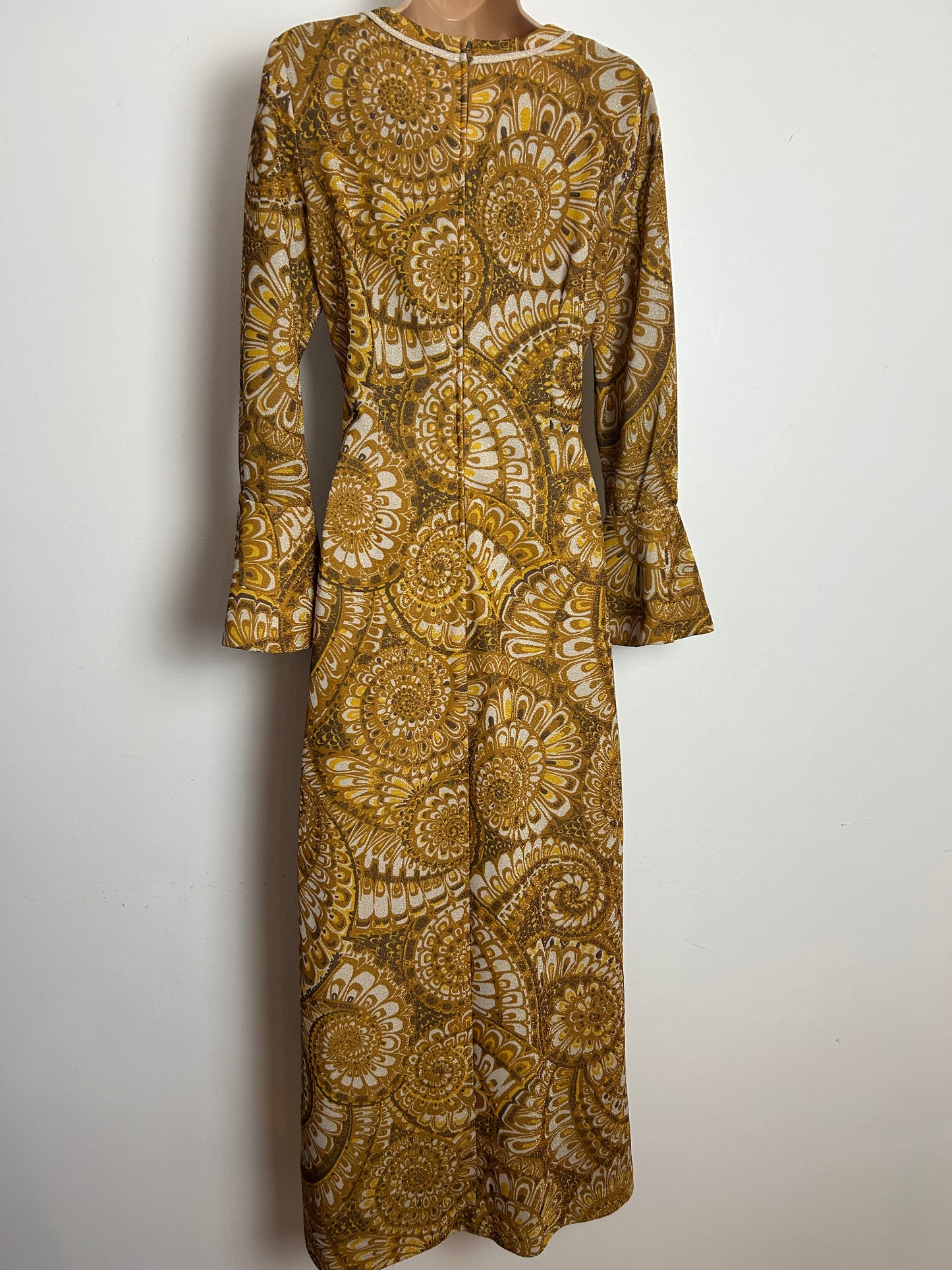 Vintage 1970s LADIES PRIDE Size 12 Tan Brown & Gold Paisley Print Flared Cuff Evening Maxi Dress