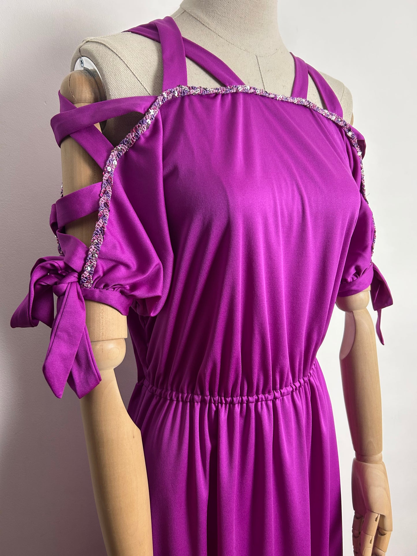 Vintage 1980s UK Size 14 Purpley Magenta Criss Cross Ladder Detail Shirt Sleeve Occasion Evening Maxi Dress
