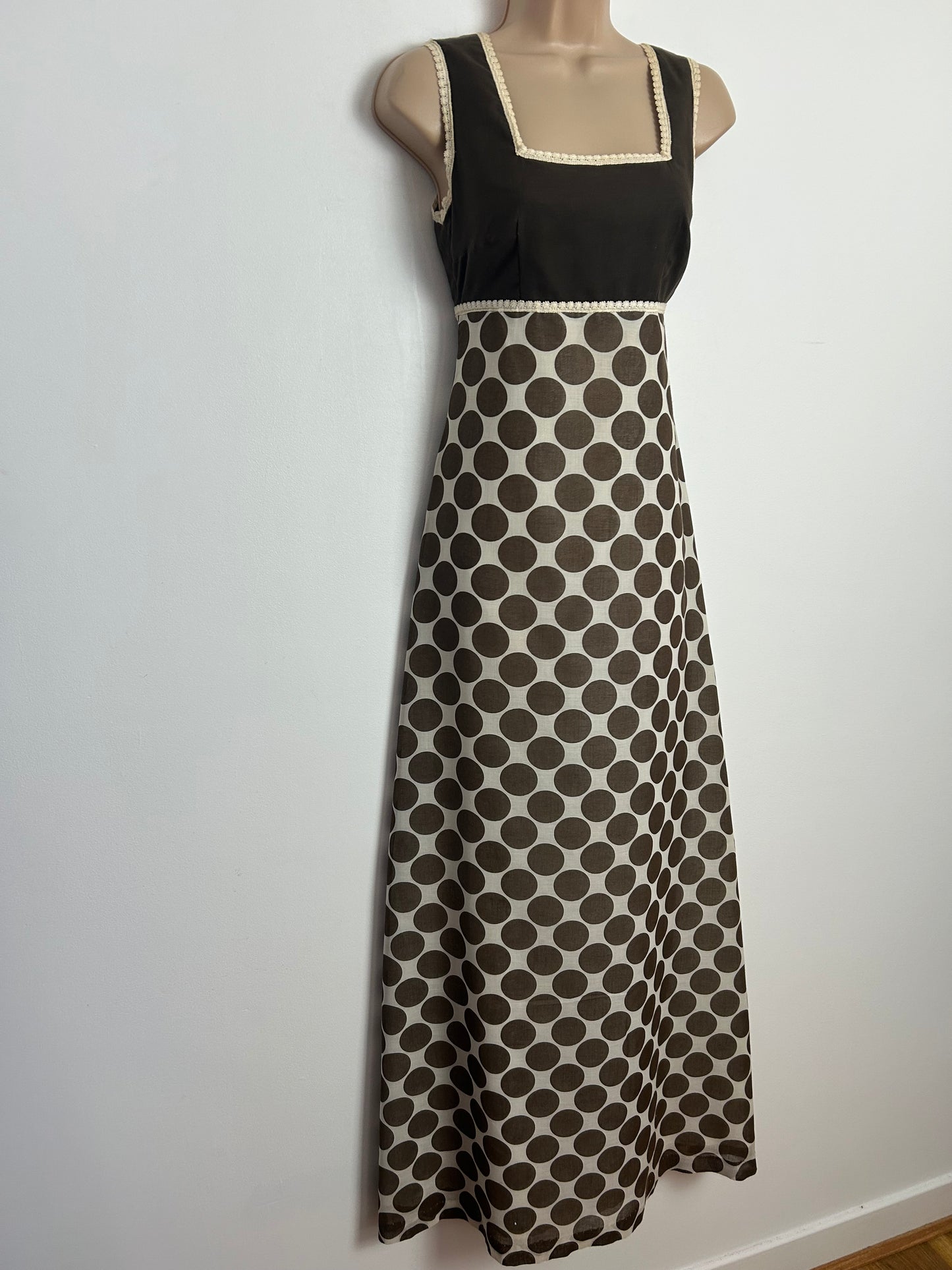 Vintage 1970s MARION DONALDSON Size 6 Brown & Off White Spot Print Lace Trim Maxi Dress