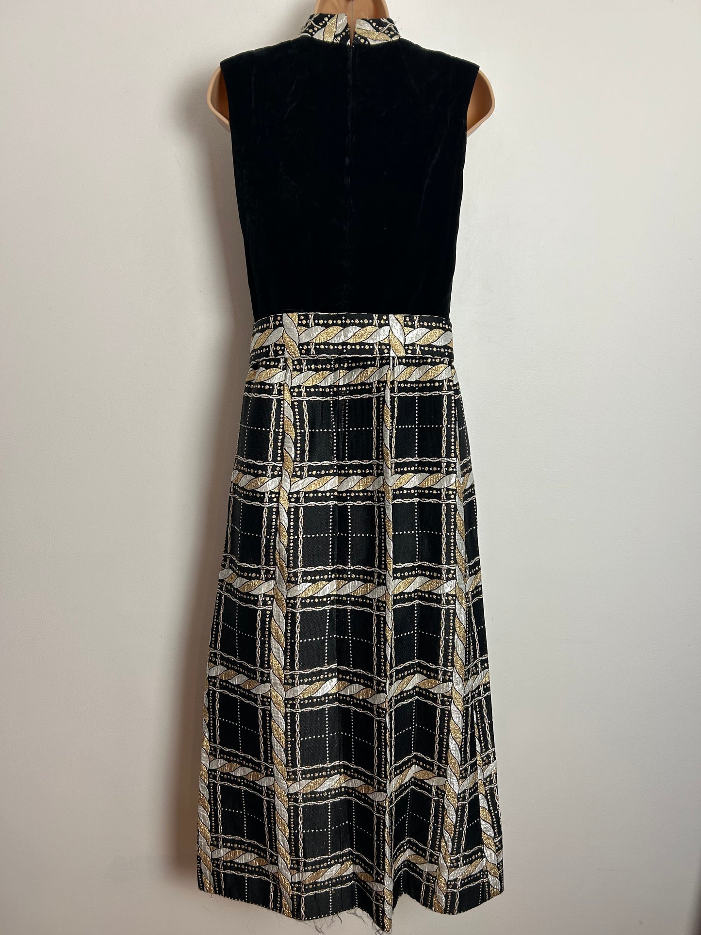 Vintage 1960s UK Size 8 Black Gold & Silver Velvet & Metallic Brocade Check Pattern Sleeveless Belted Occasion Evening Maxi Dress