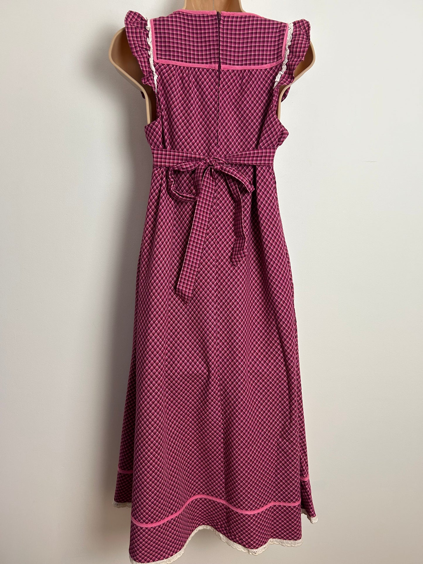 Vintage 1970s C&A UK Size 8 Plum Purple & Pink Check Print Lace Trim Cotton Mix Smock Dress
